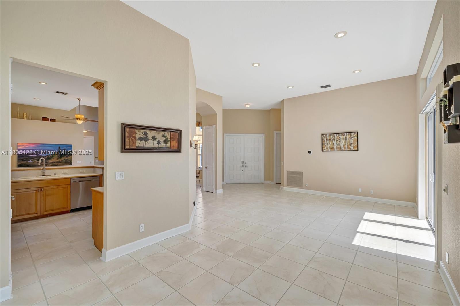MARINERS COVE OF EAGLE LA - Residential