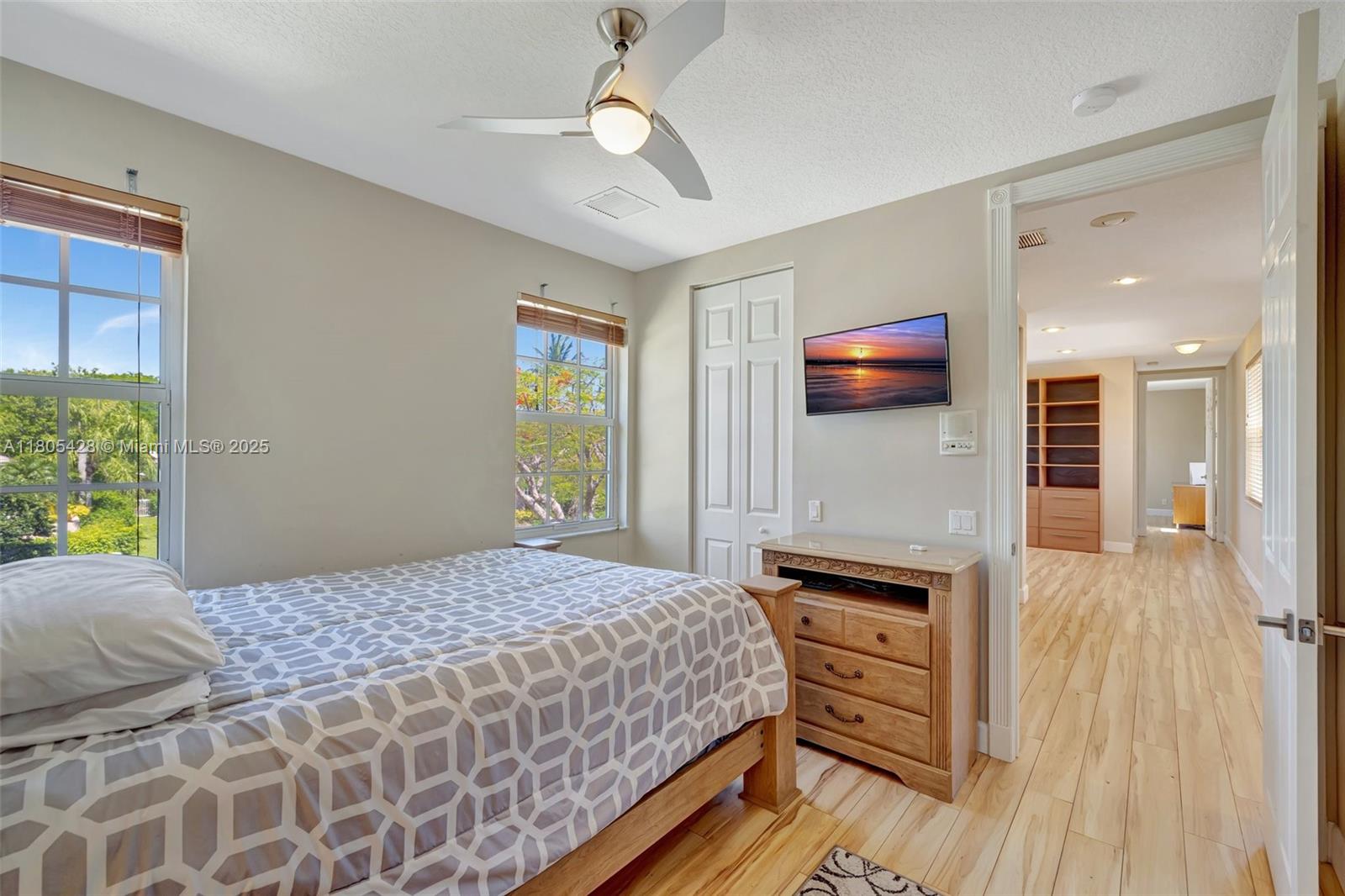 MARINERS COVE OF EAGLE LA - Residential