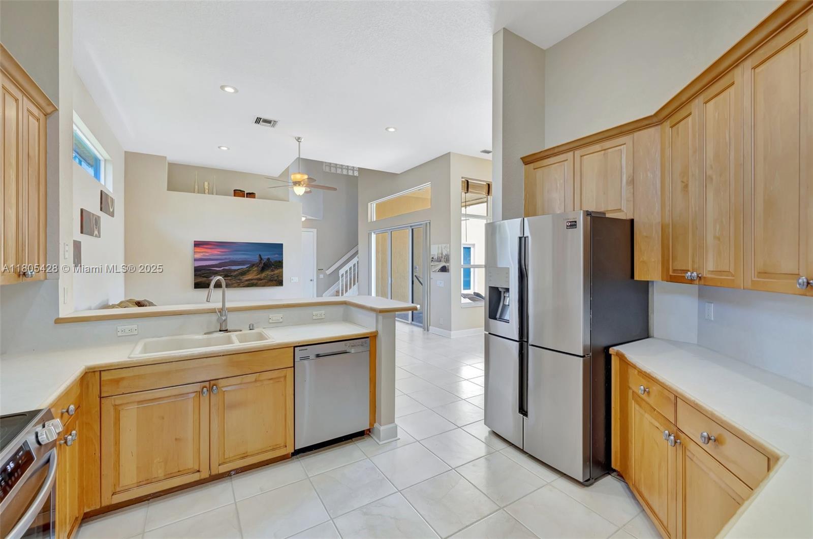 MARINERS COVE OF EAGLE LA - Residential