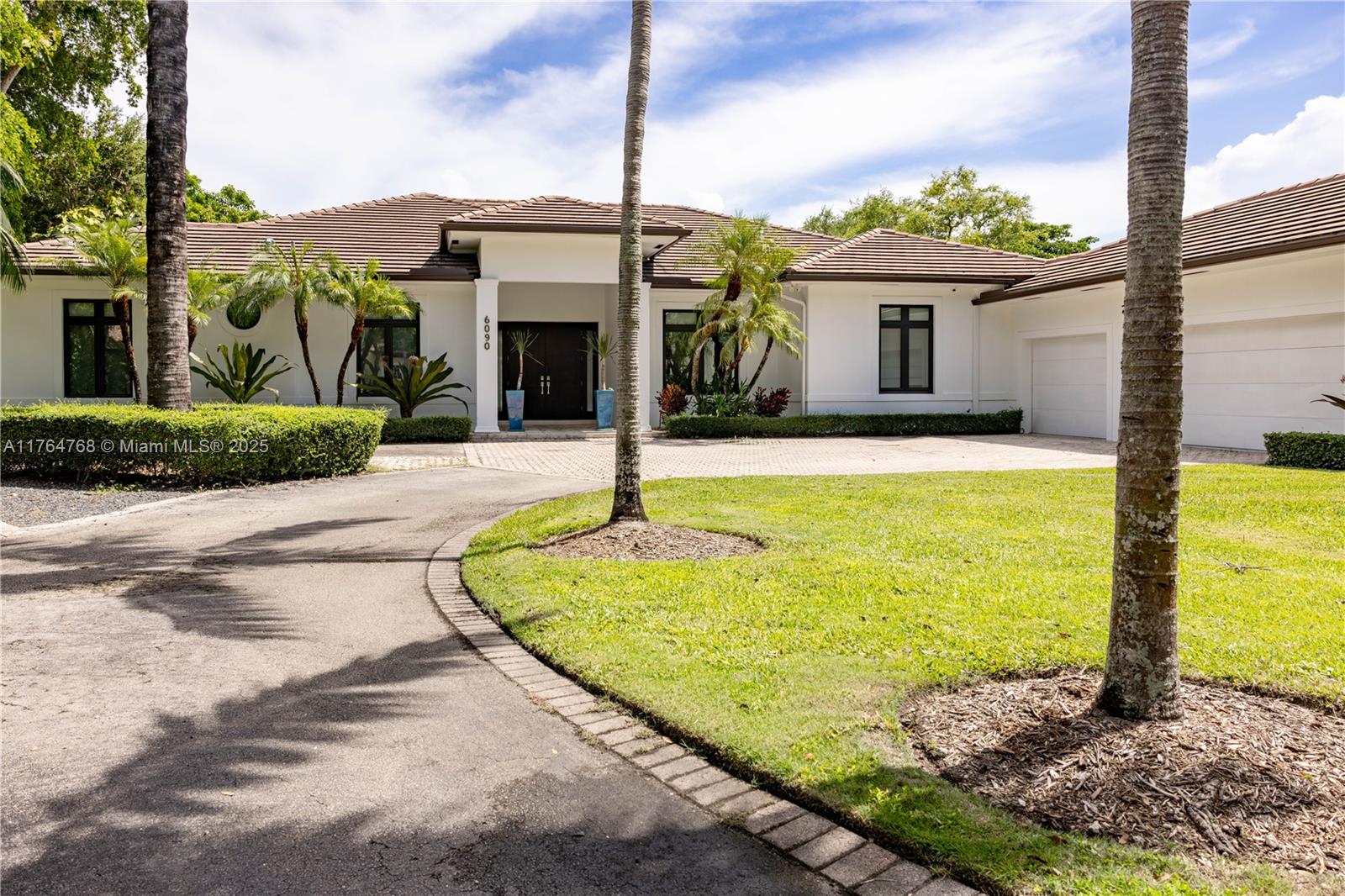 CORAL HILL - Residential