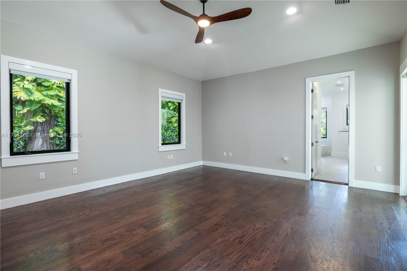CORAL HILL - Residential