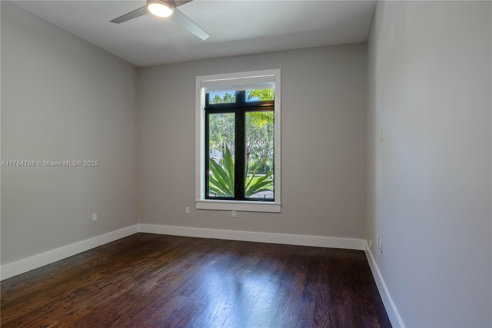 CORAL HILL - Residential