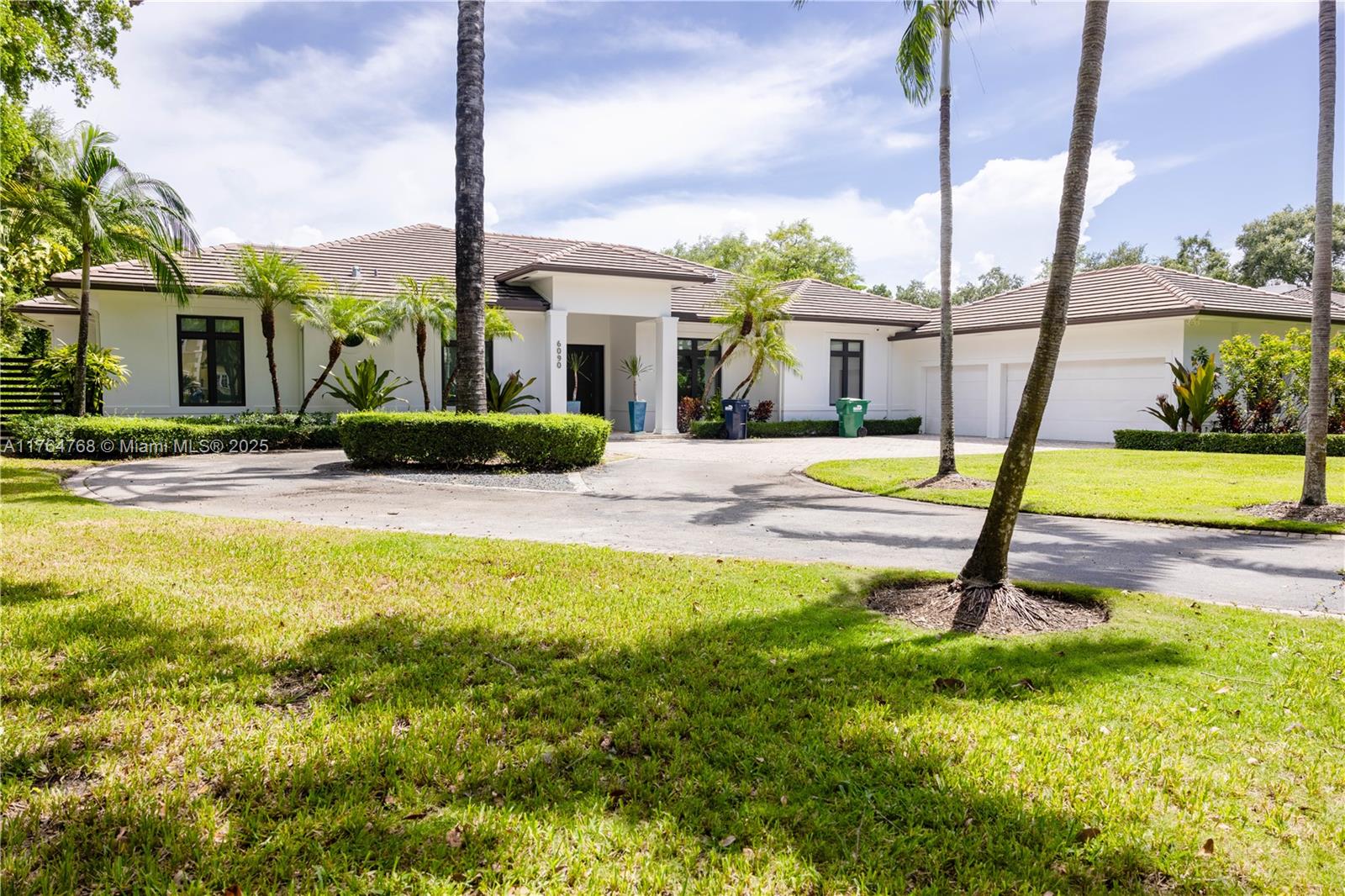 Property for Sale at 6090 Sw 116th St, Pinecrest, Miami-Dade County, Florida - Bedrooms: 5 
Bathrooms: 5  - $4,890,000