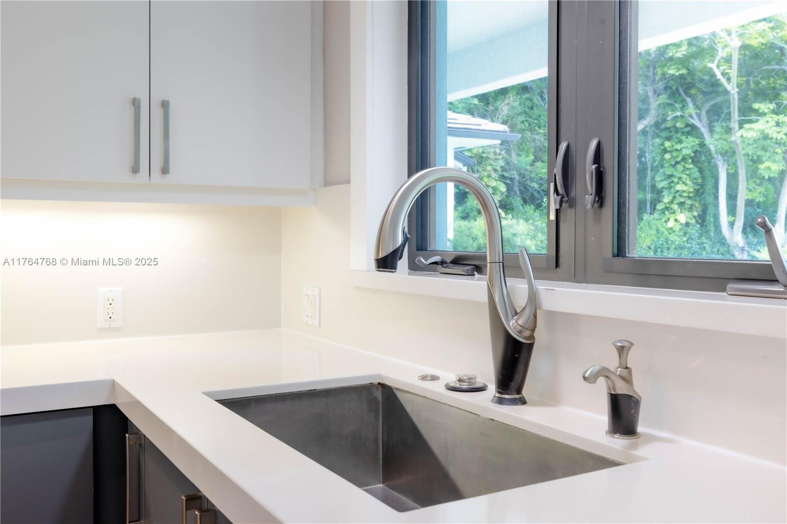 CORAL HILL - Residential