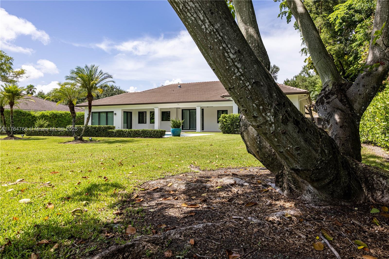 CORAL HILL - Residential
