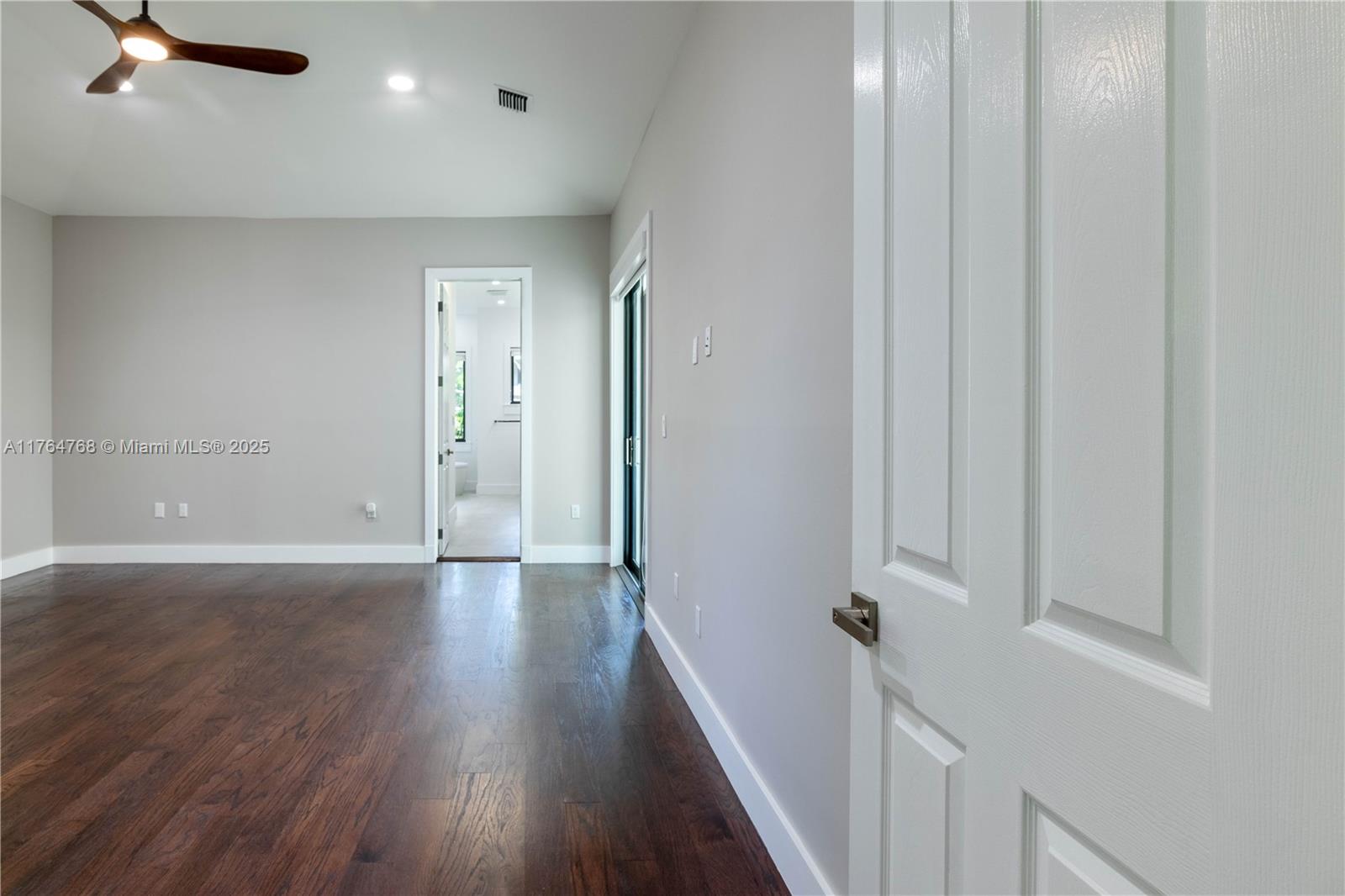 CORAL HILL - Residential