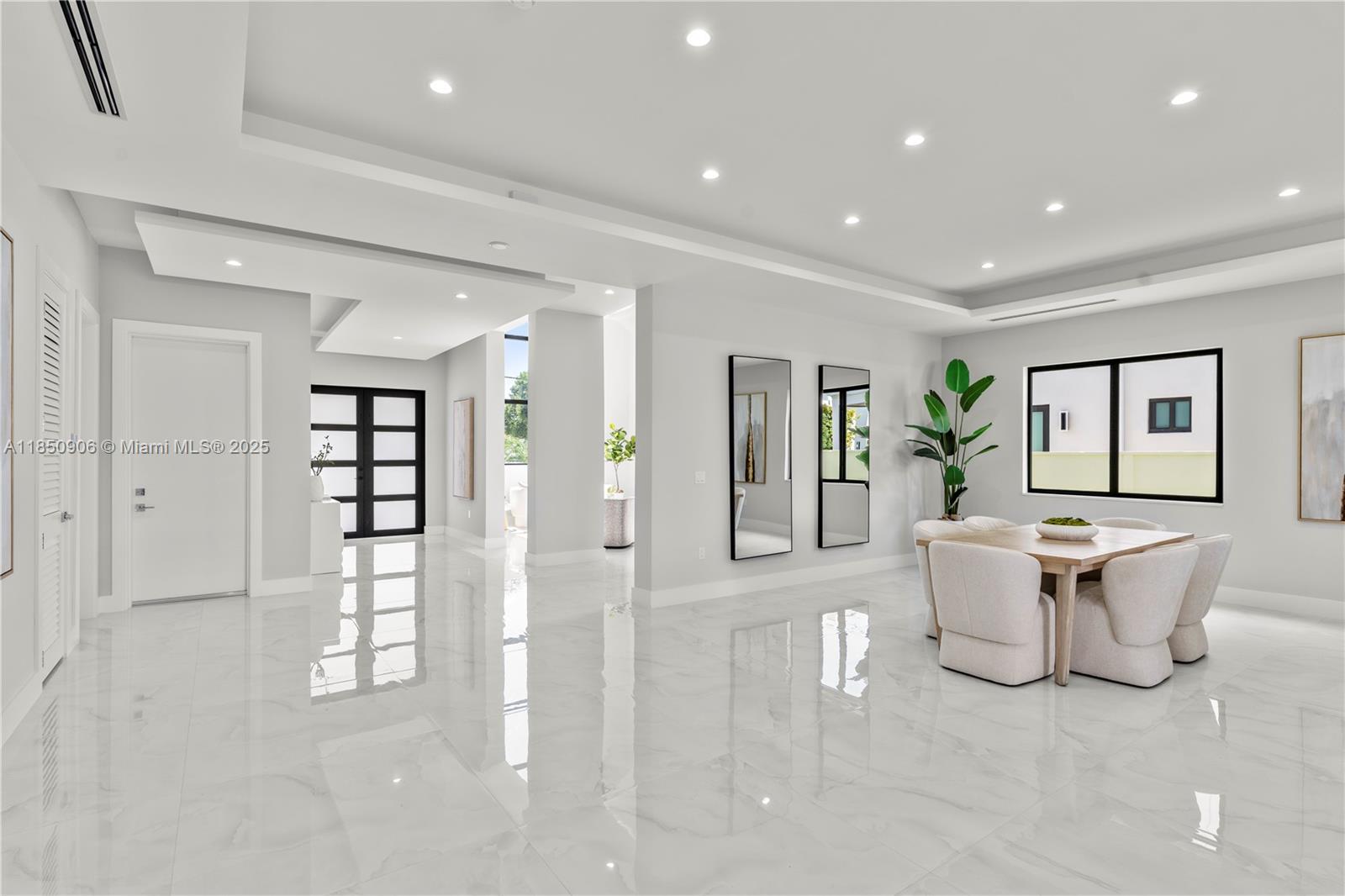 CORAL PINES - Residential