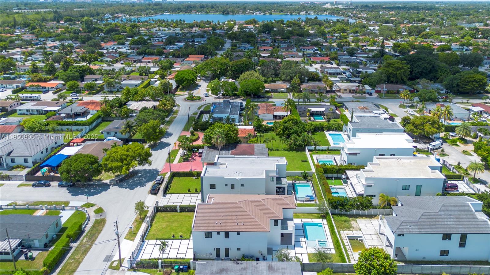 CORAL PINES - Residential