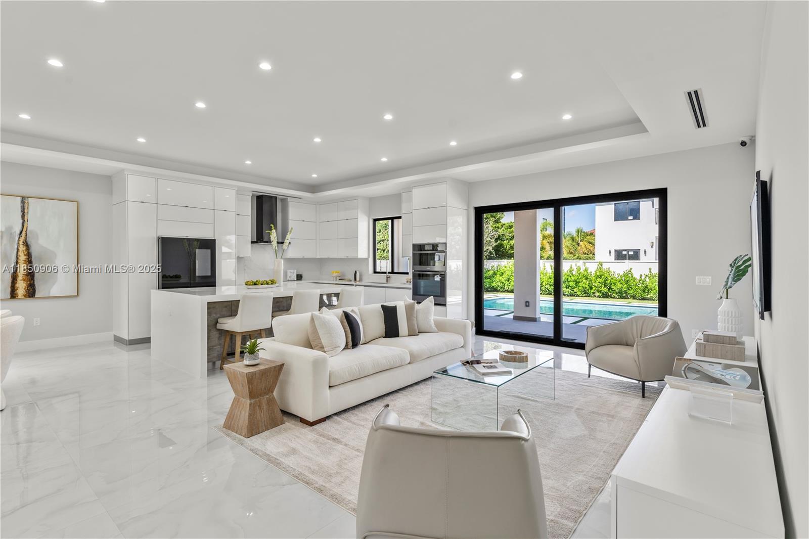 4240 SW 84th Ave