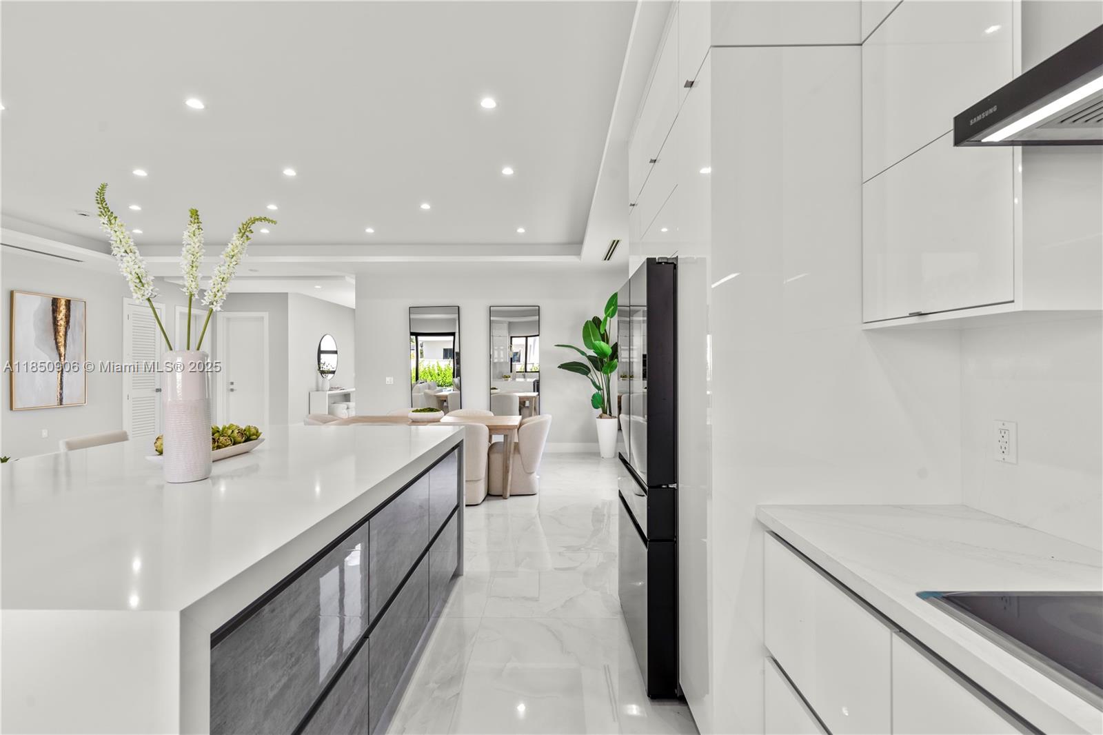 CORAL PINES - Residential