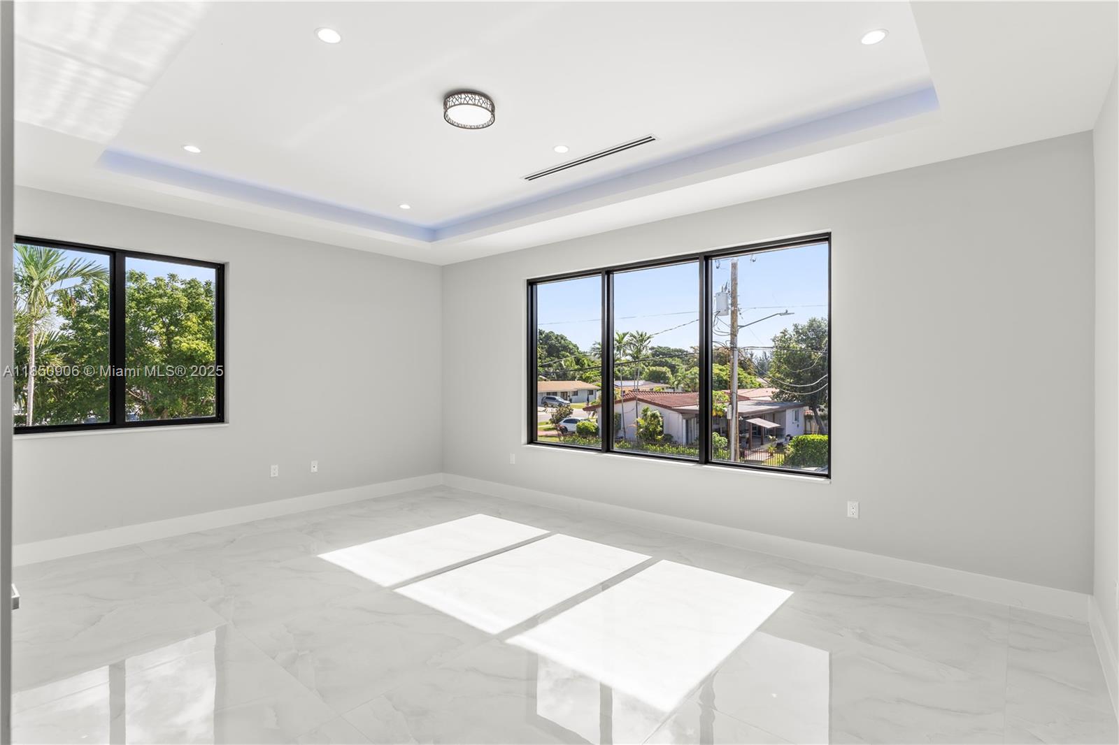 CORAL PINES - Residential