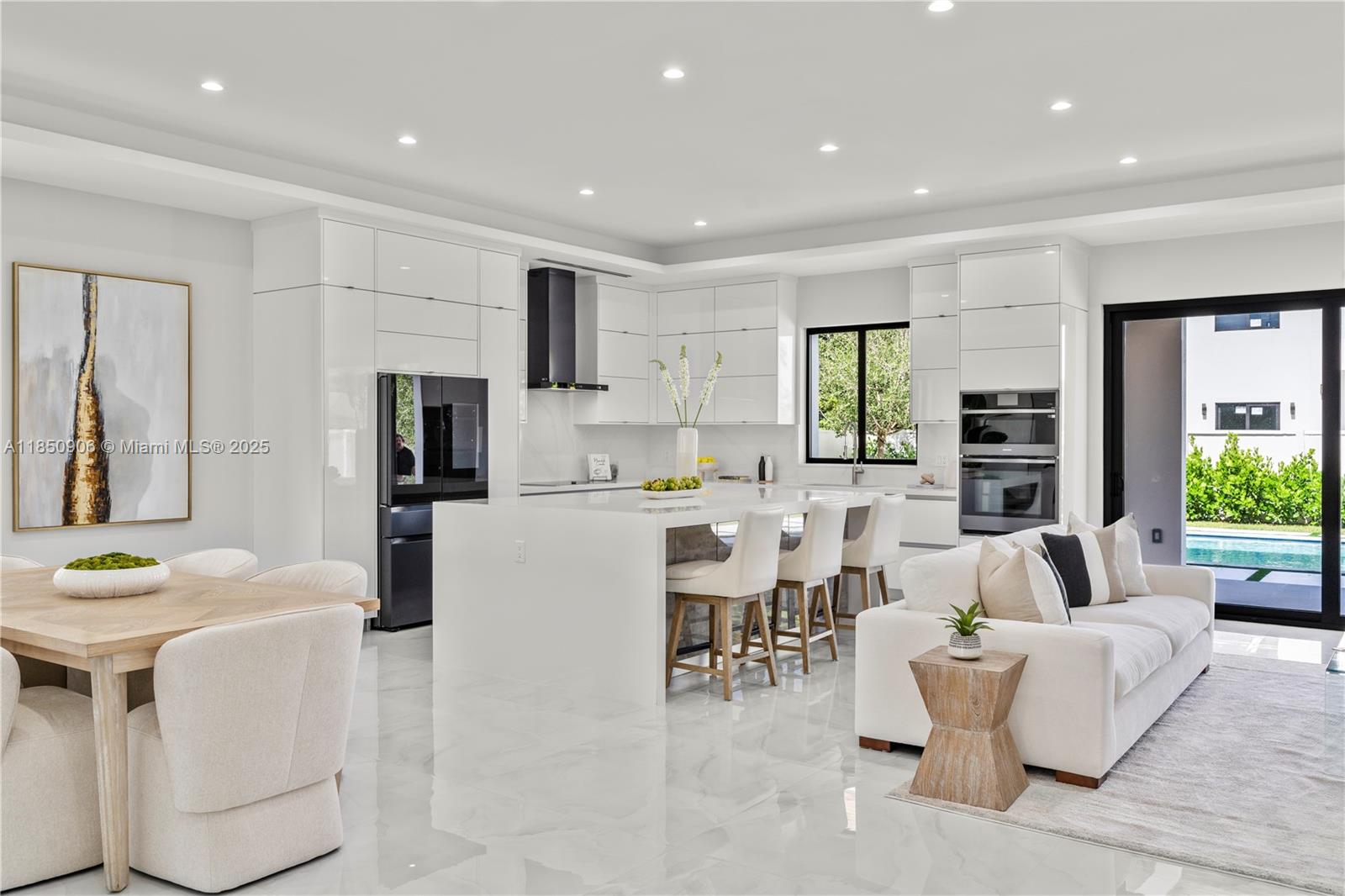 CORAL PINES - Residential