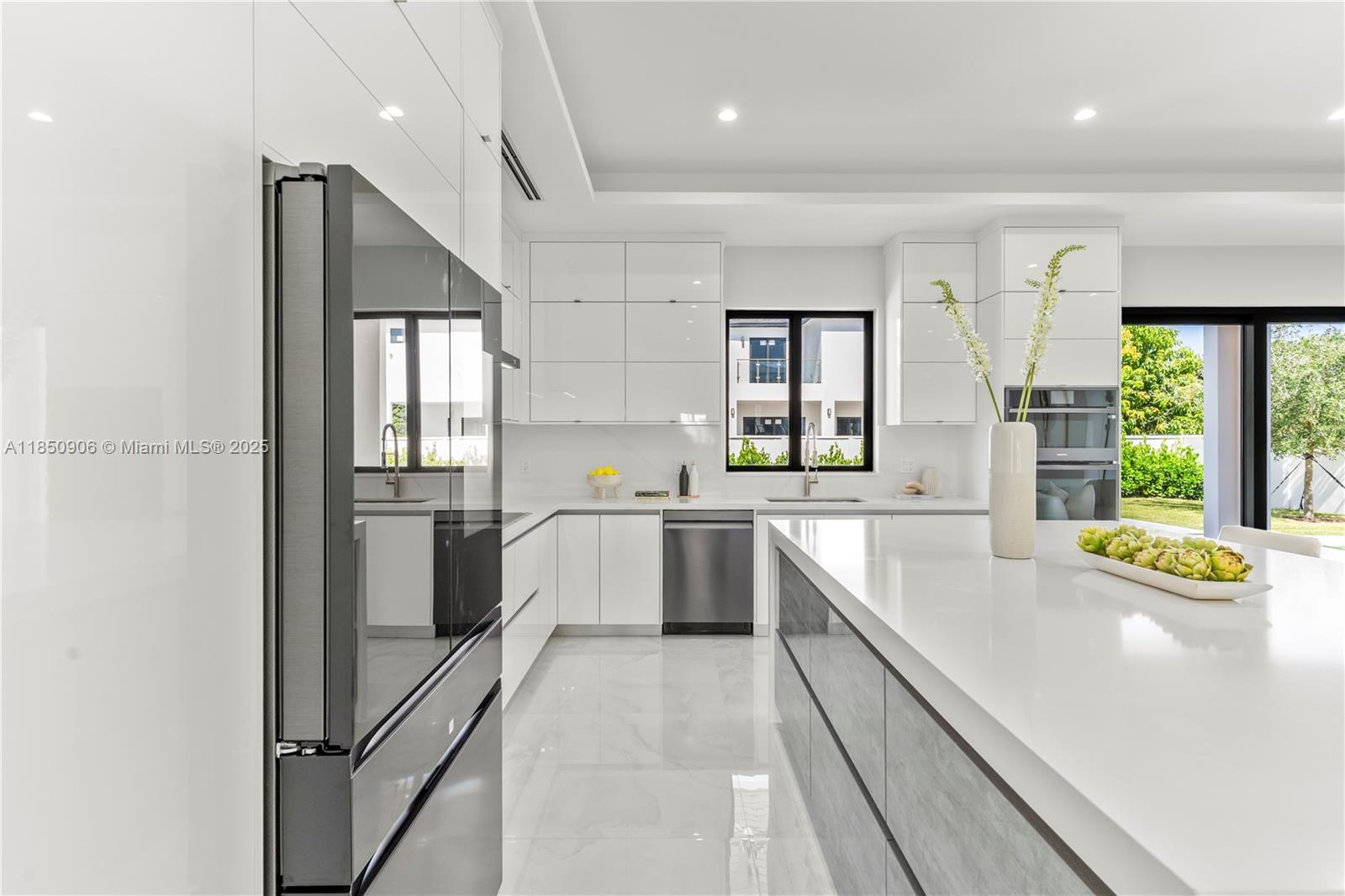 CORAL PINES - Residential