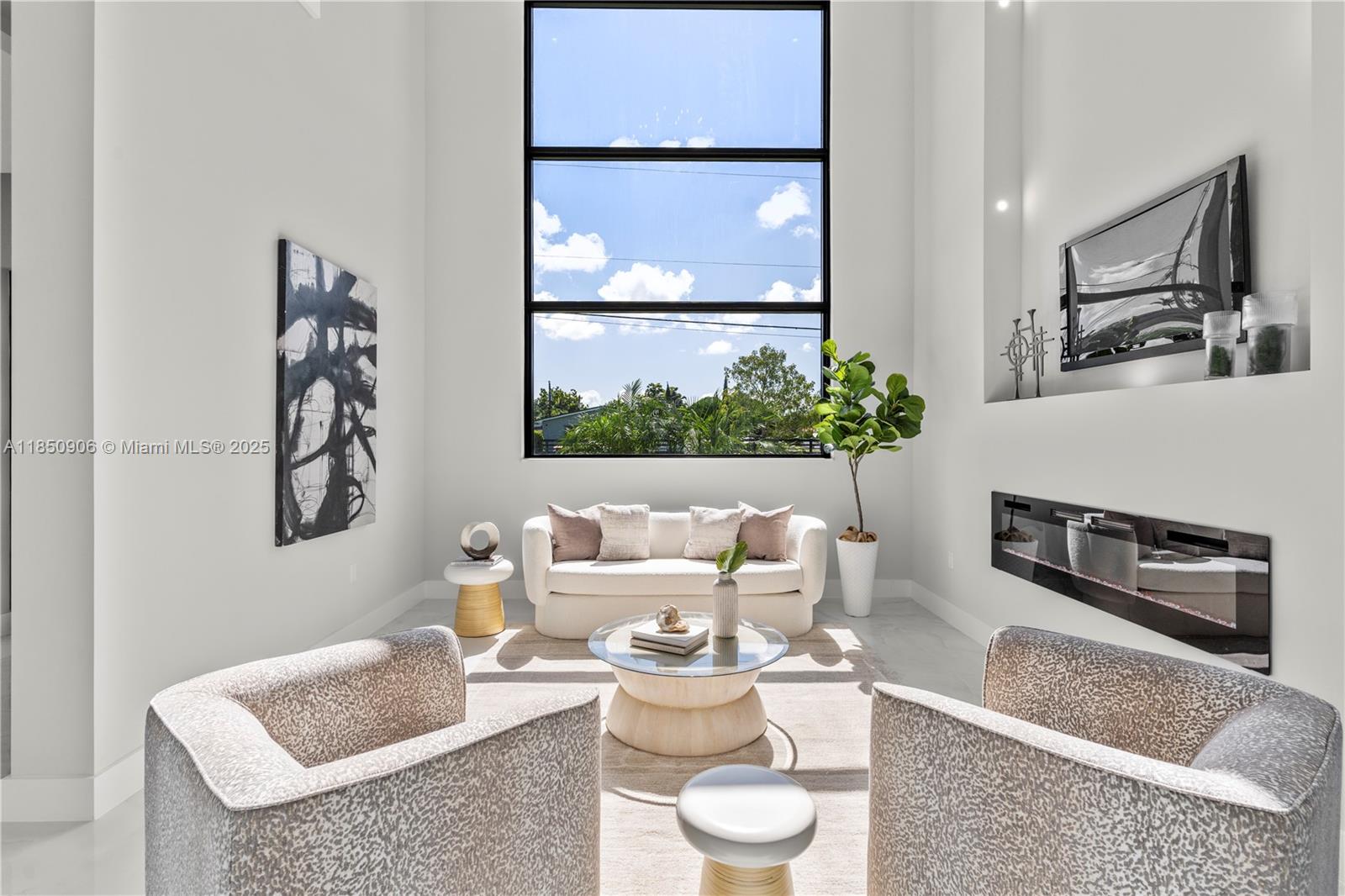 CORAL PINES - Residential