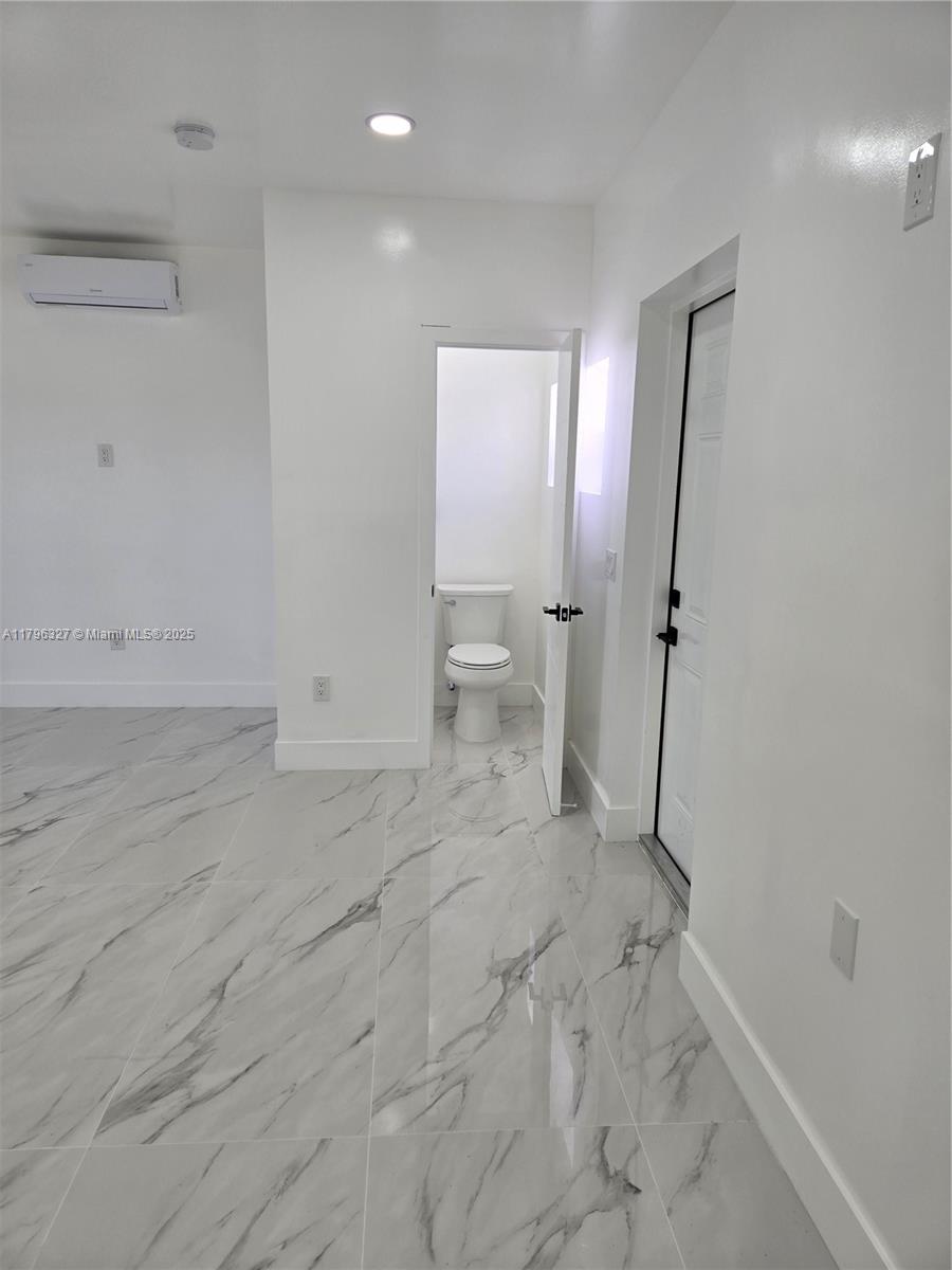 POINCIANNA MANOR SEC 4 - Residential Lease