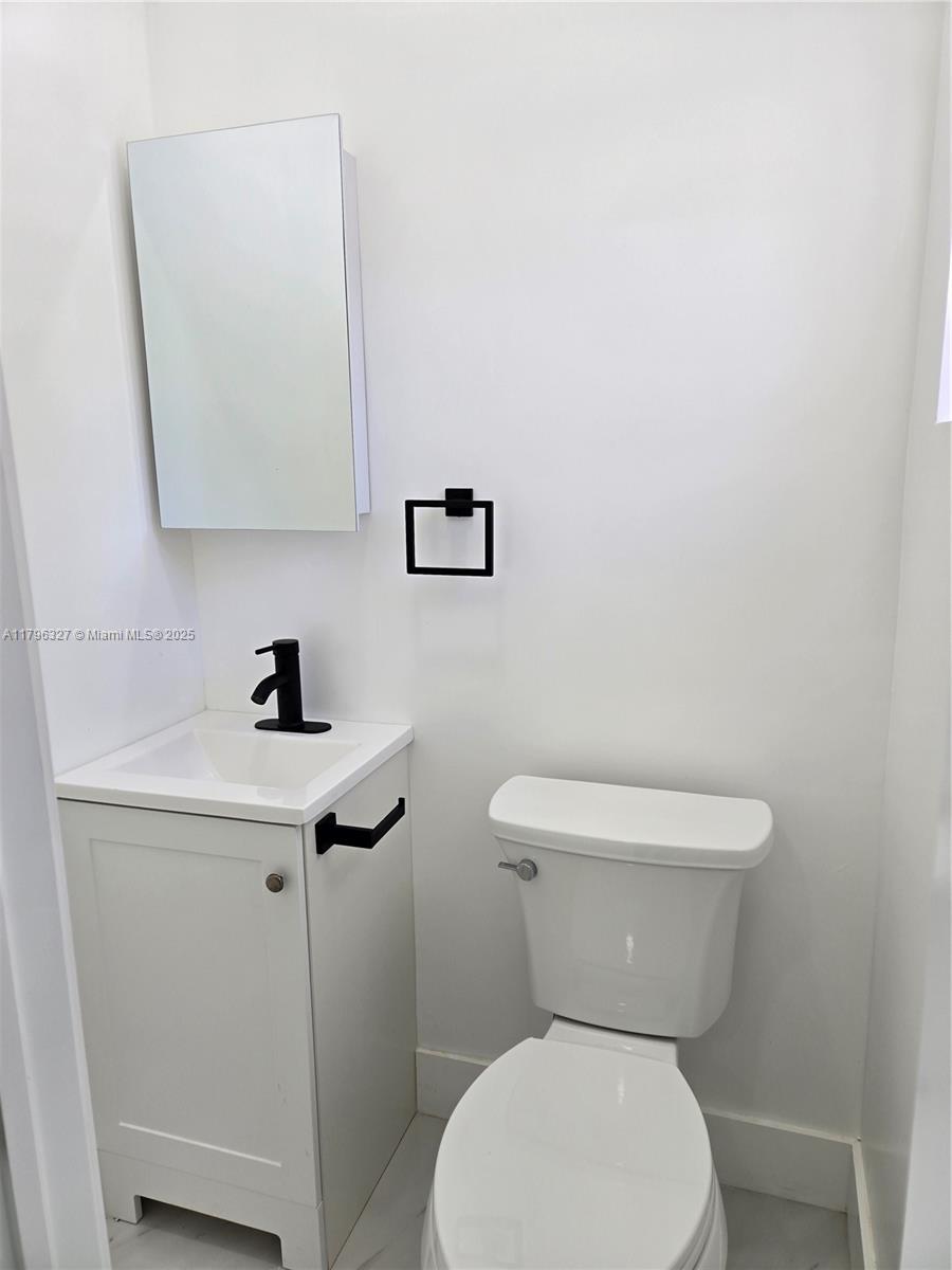 POINCIANNA MANOR SEC 4 - Residential Lease