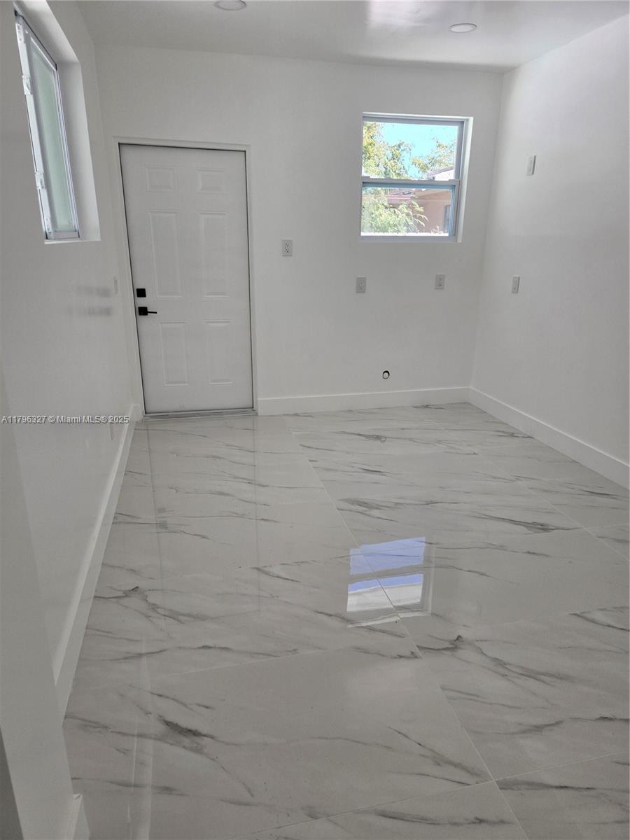 POINCIANNA MANOR SEC 4 - Residential Lease