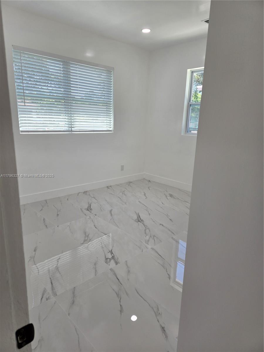 POINCIANNA MANOR SEC 4 - Residential Lease