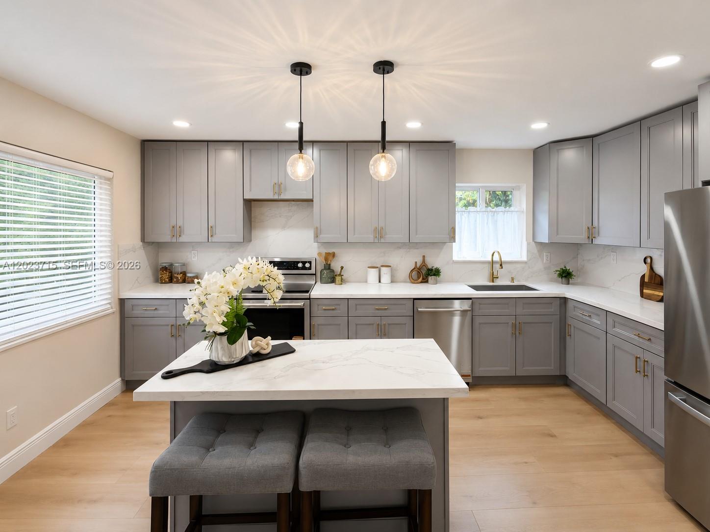SUNNY GROVE - Residential