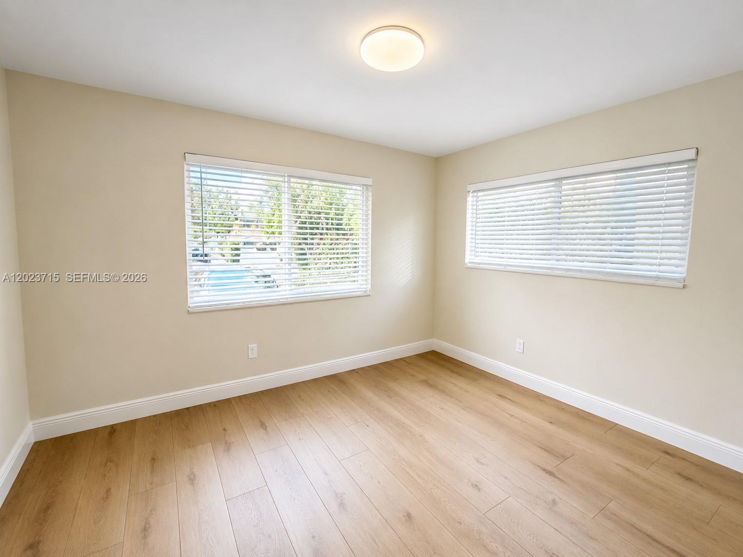 SUNNY GROVE - Residential
