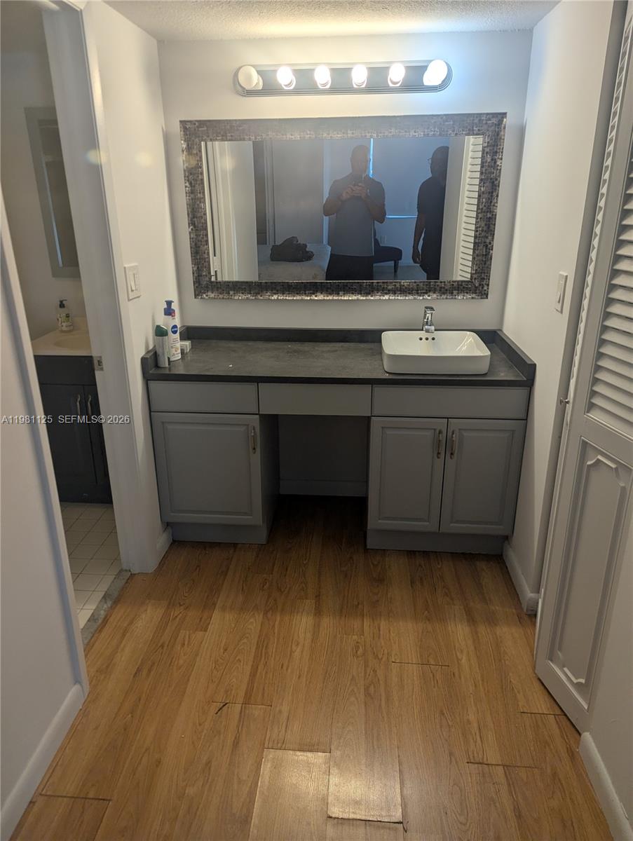 18TH HOLE AT INVERRARY CO - Residential Lease