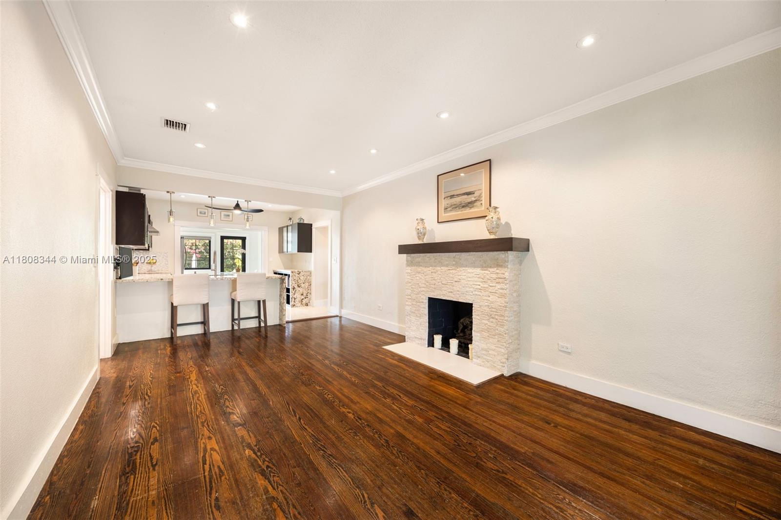58 Glendale Dr