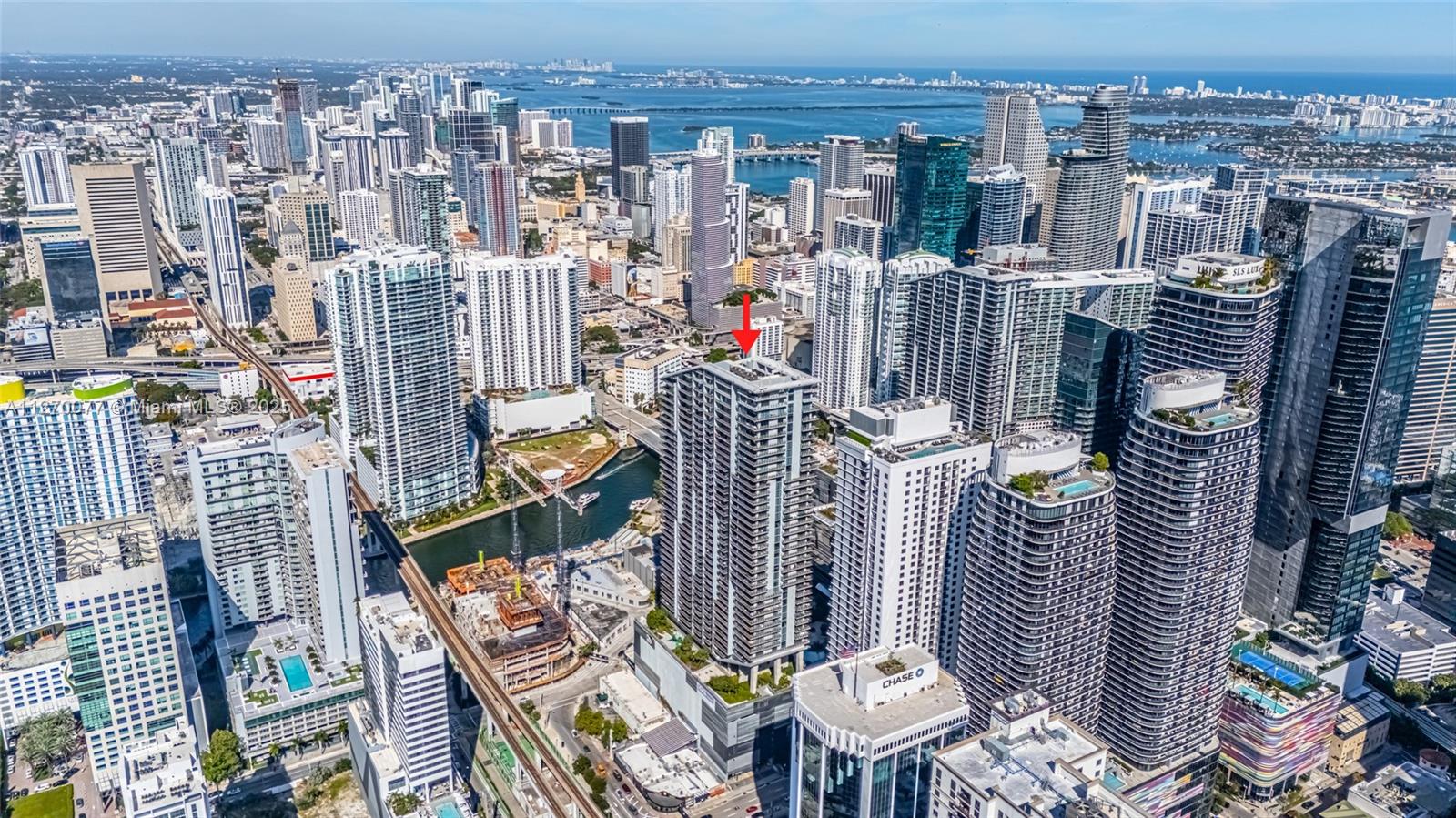 RISE CONDO - Residential