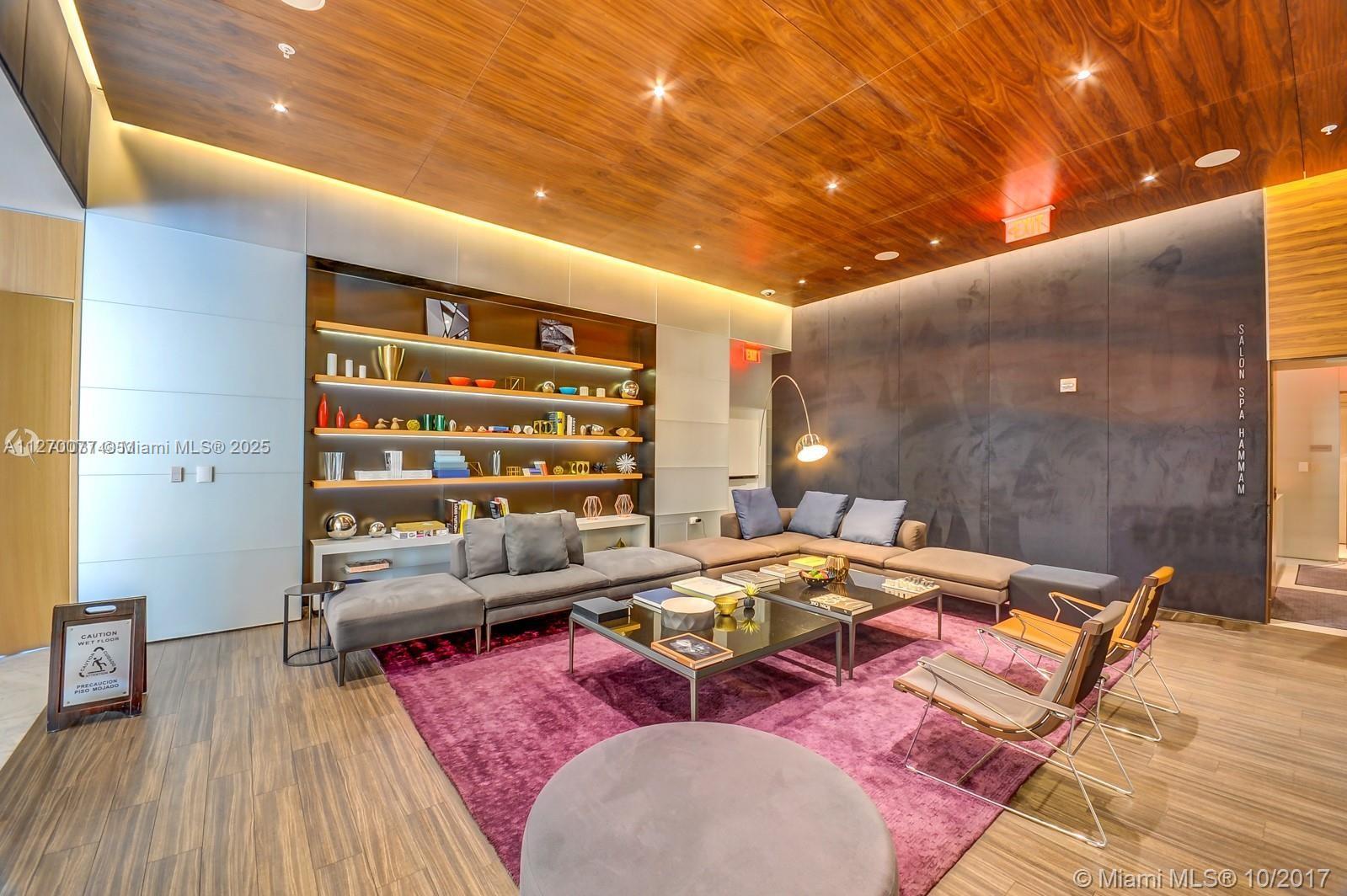 RISE CONDO - Residential