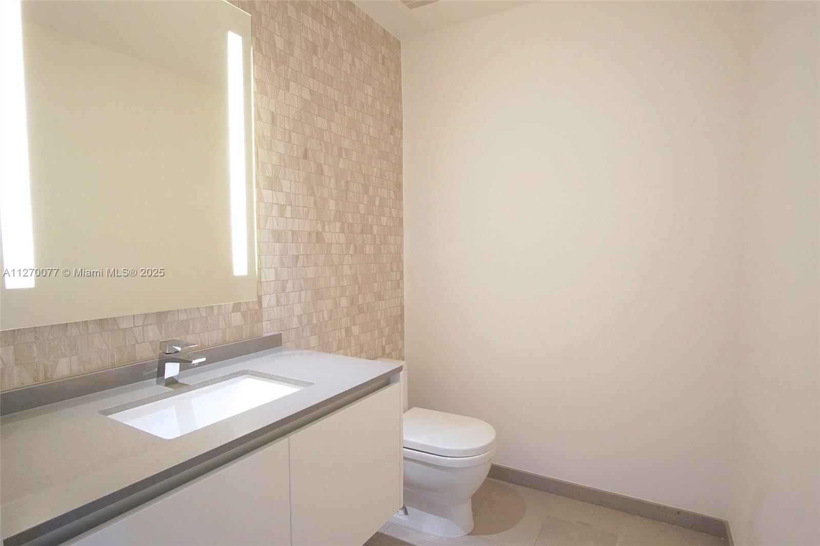 RISE CONDO - Residential