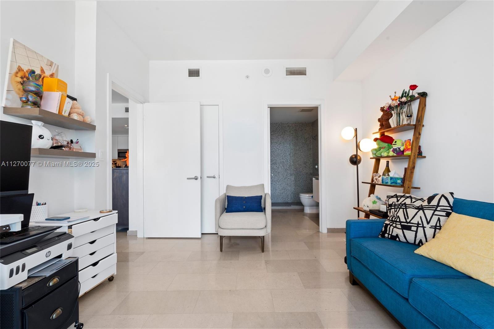 RISE CONDO - Residential