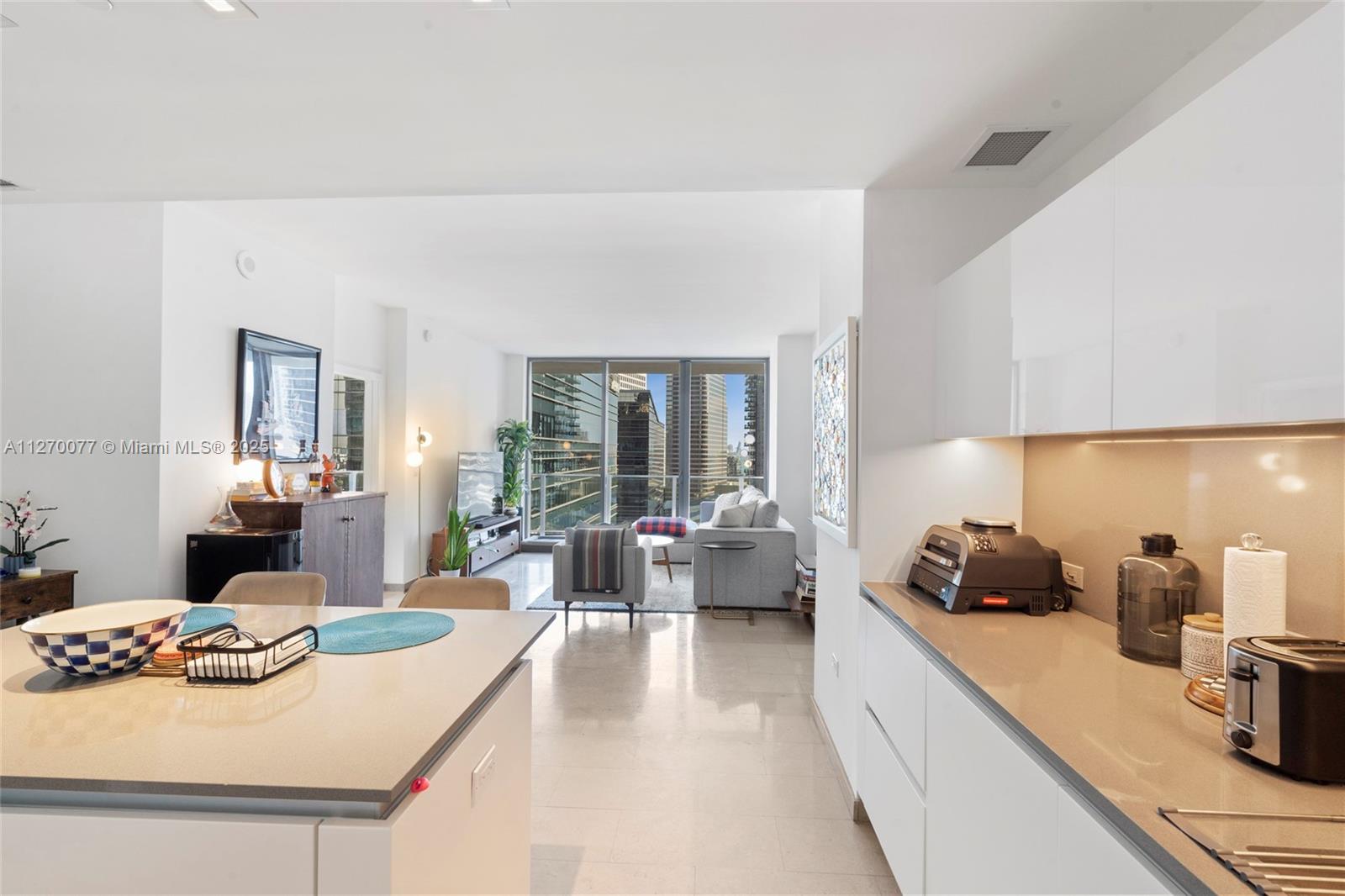 RISE CONDO - Residential