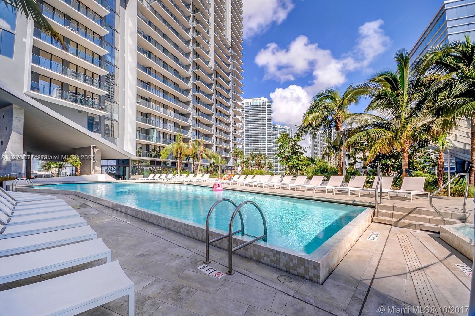 RISE CONDO - Residential
