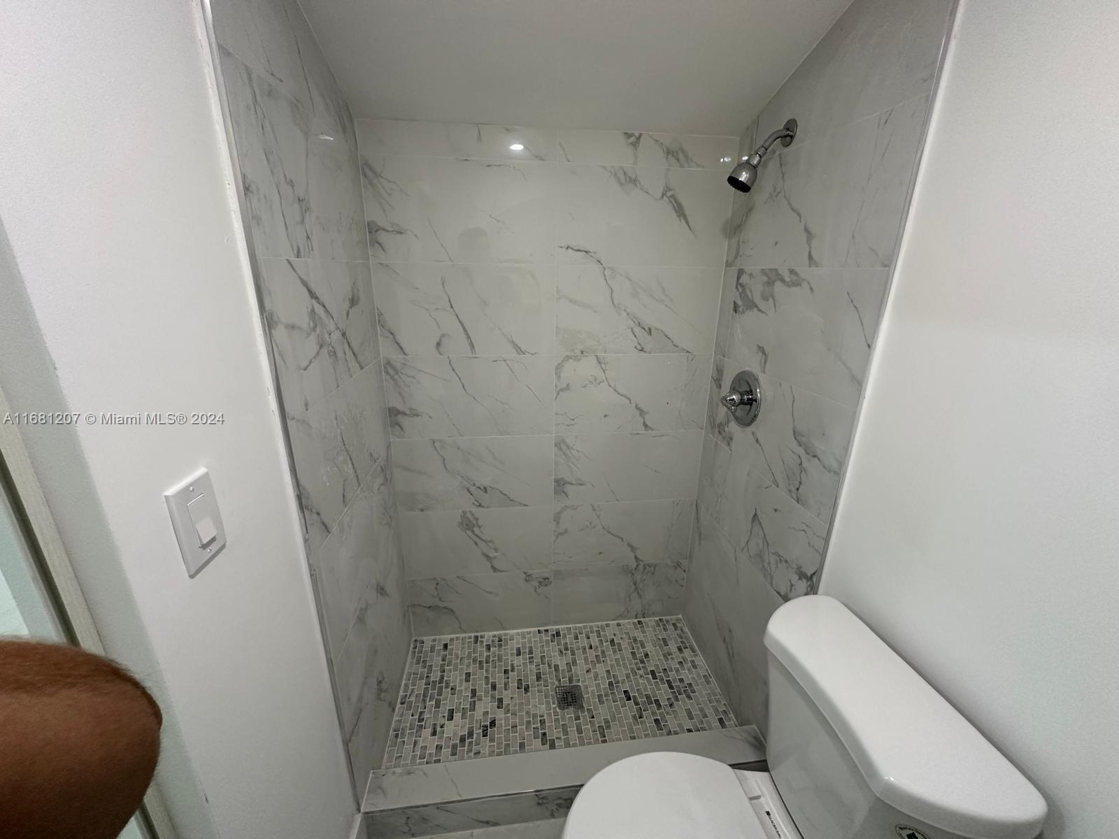 NORTH DIAMOND PARK - Residential Lease