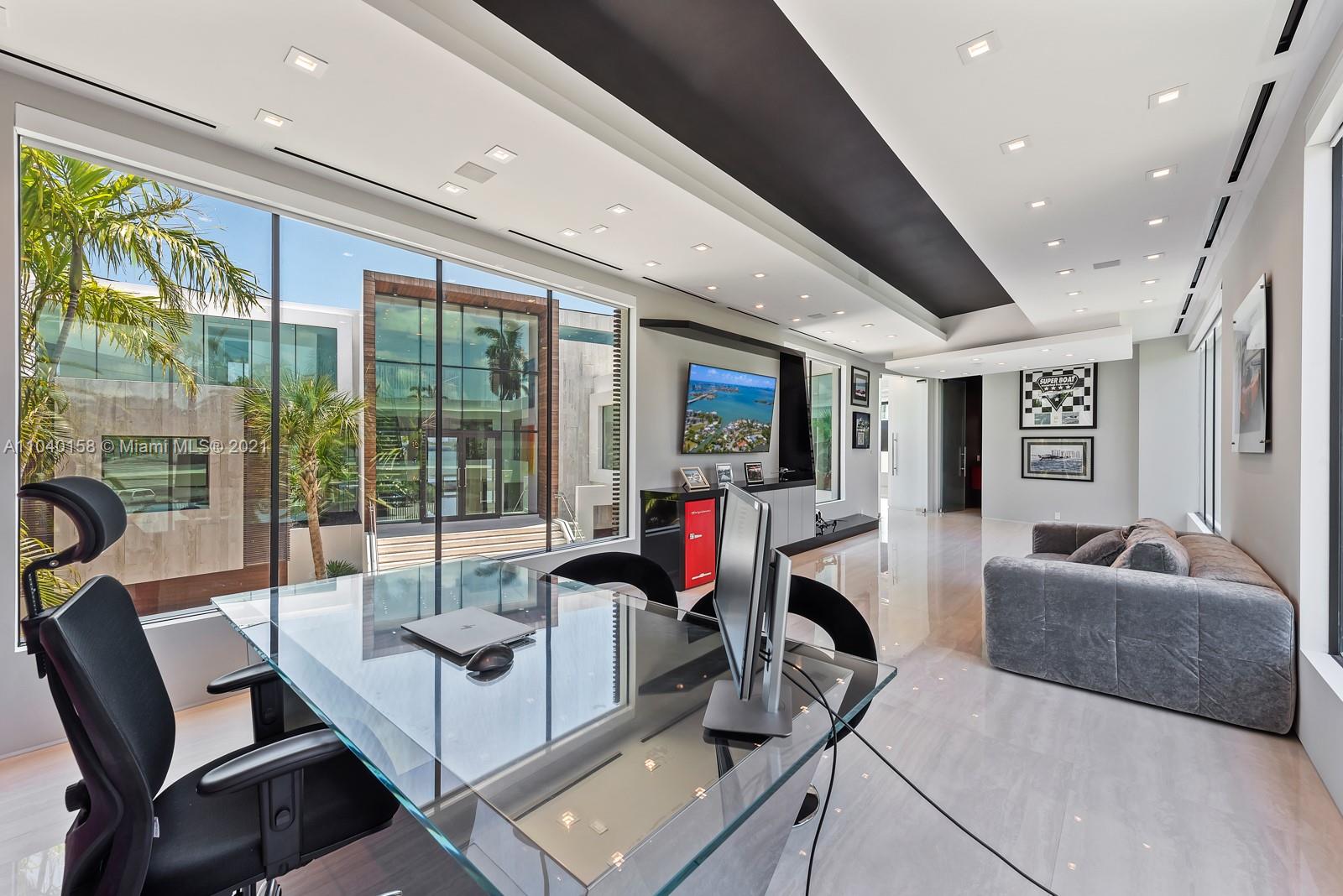 BELLE MEADE ISLAND - Residential