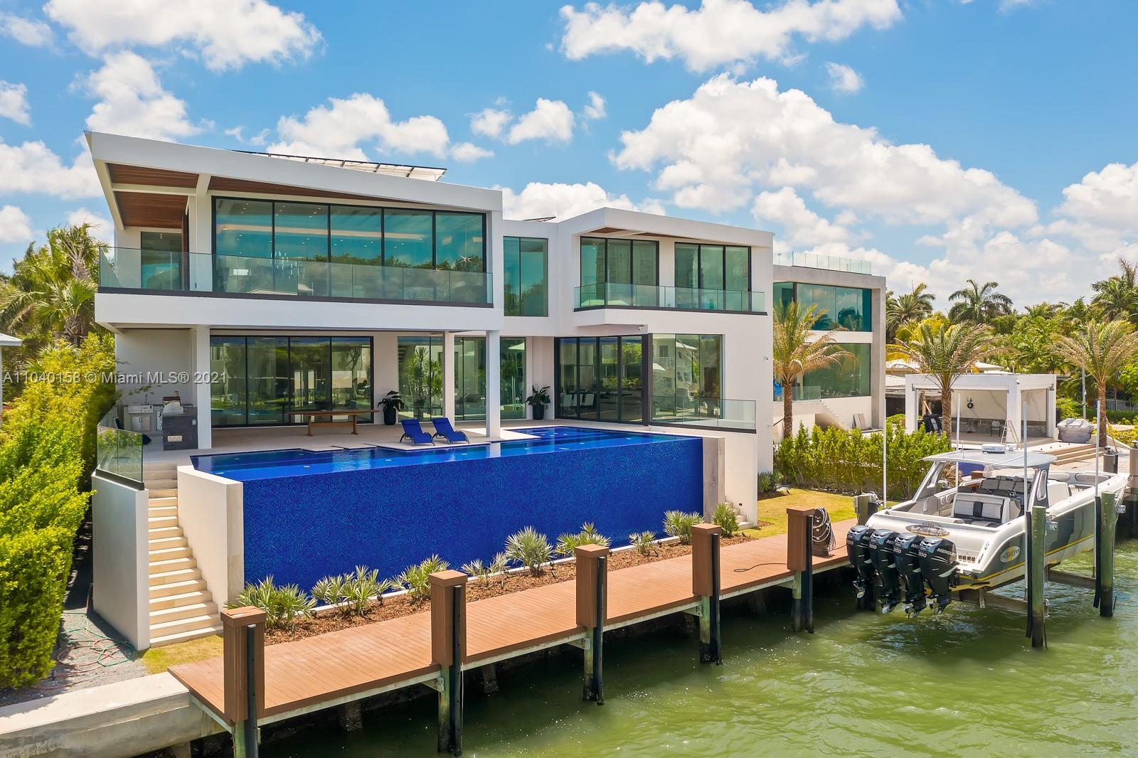 BELLE MEADE ISLAND - Residential