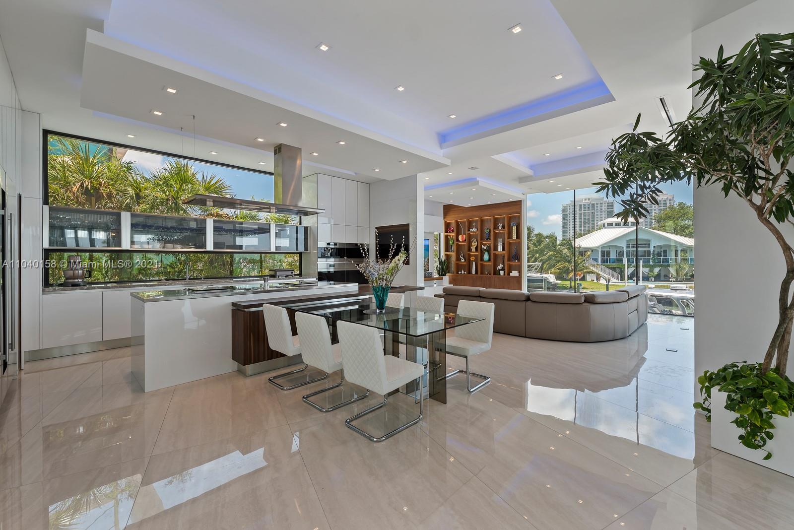 BELLE MEADE ISLAND - Residential