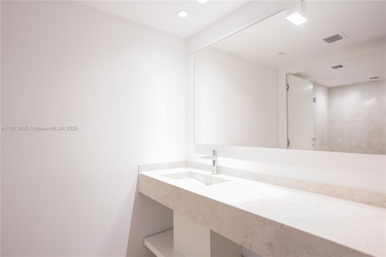 BH Bal Harbour Bldg 3 - Residential