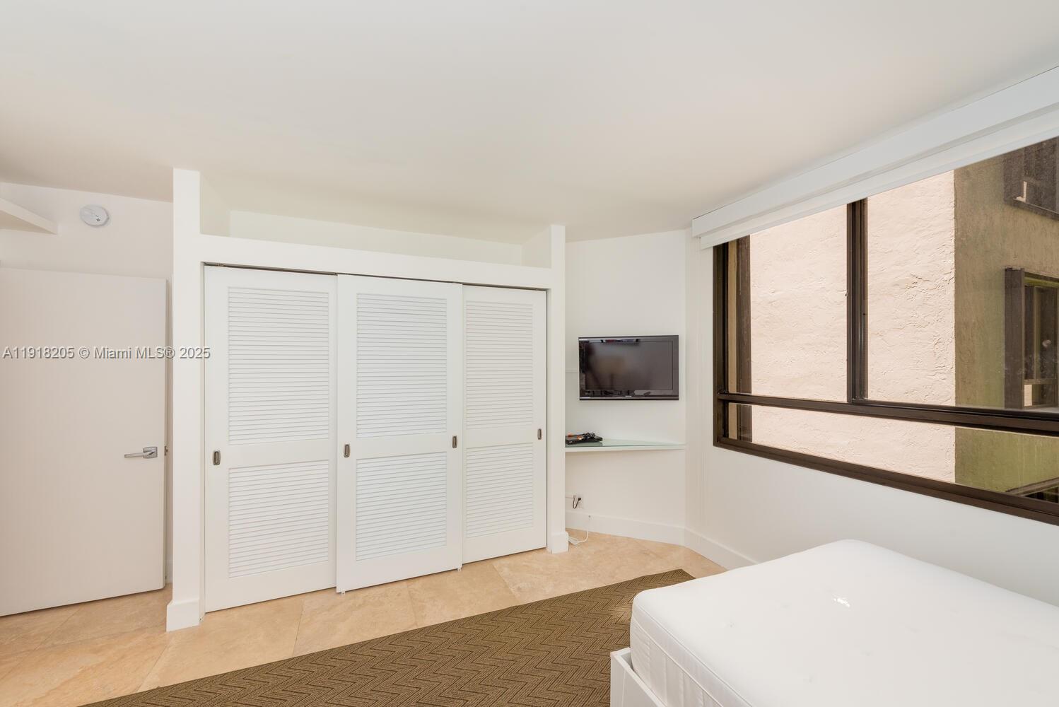 KEY COLONY NO 4 CONDO - Residential Lease