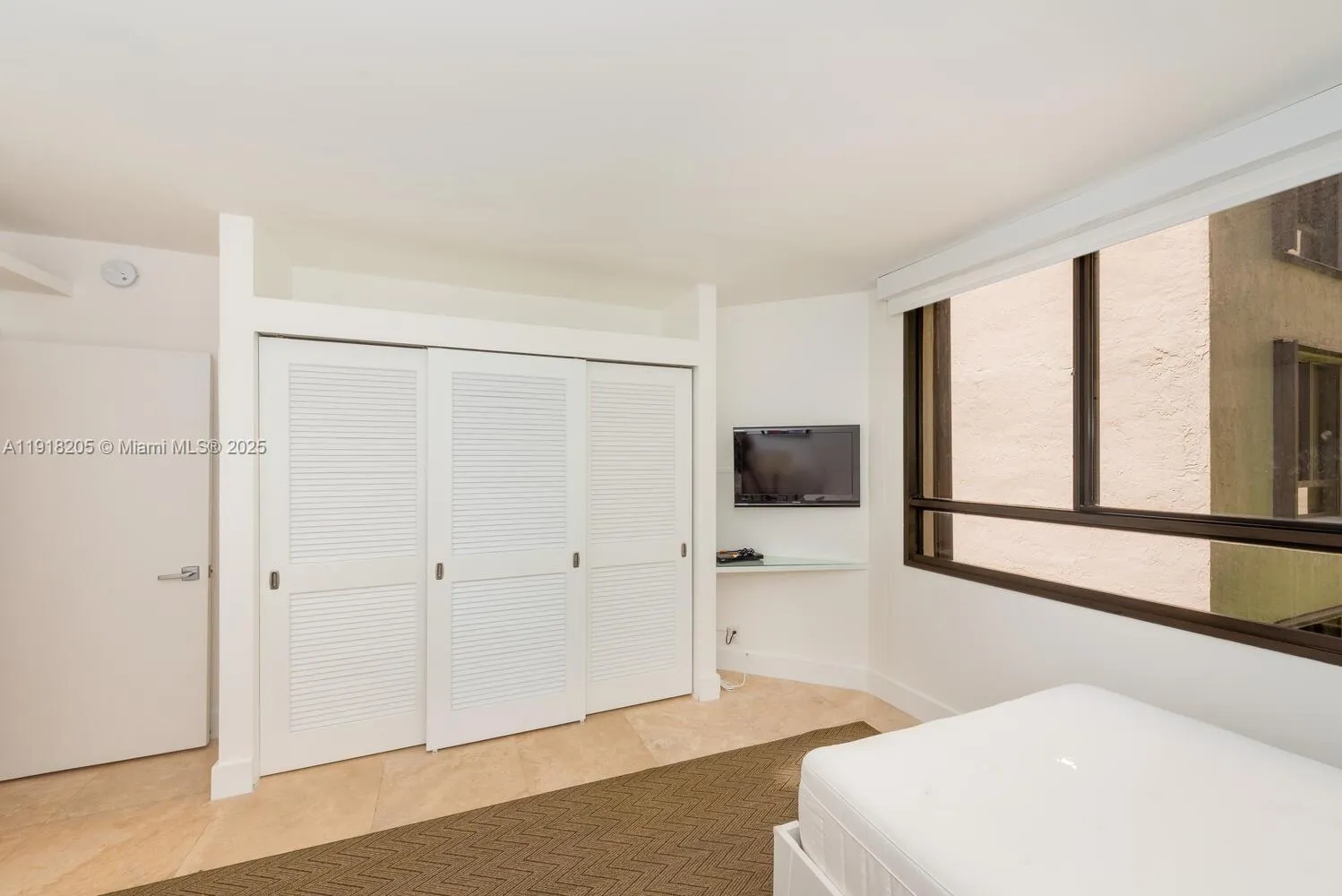 Key Biscayne, Florida 33149, United States, 2 Bedrooms Bedrooms, ,2 BathroomsBathrooms,Residential,Active,247690