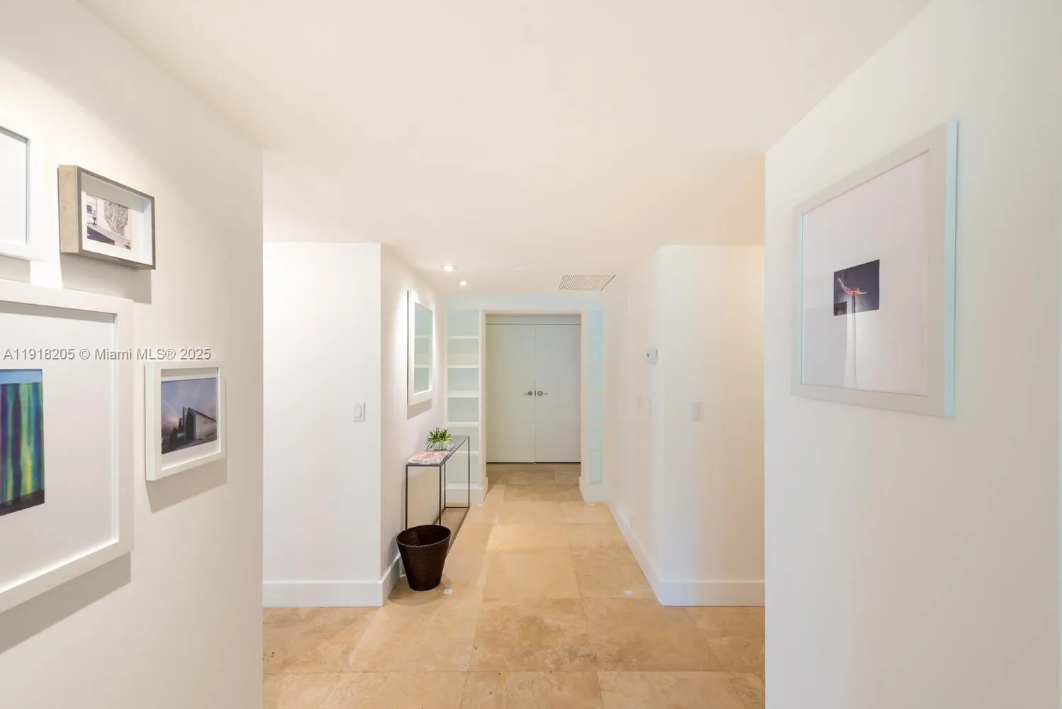 Key Biscayne, Florida 33149, United States, 2 Bedrooms Bedrooms, ,2 BathroomsBathrooms,Residential,Active,247690