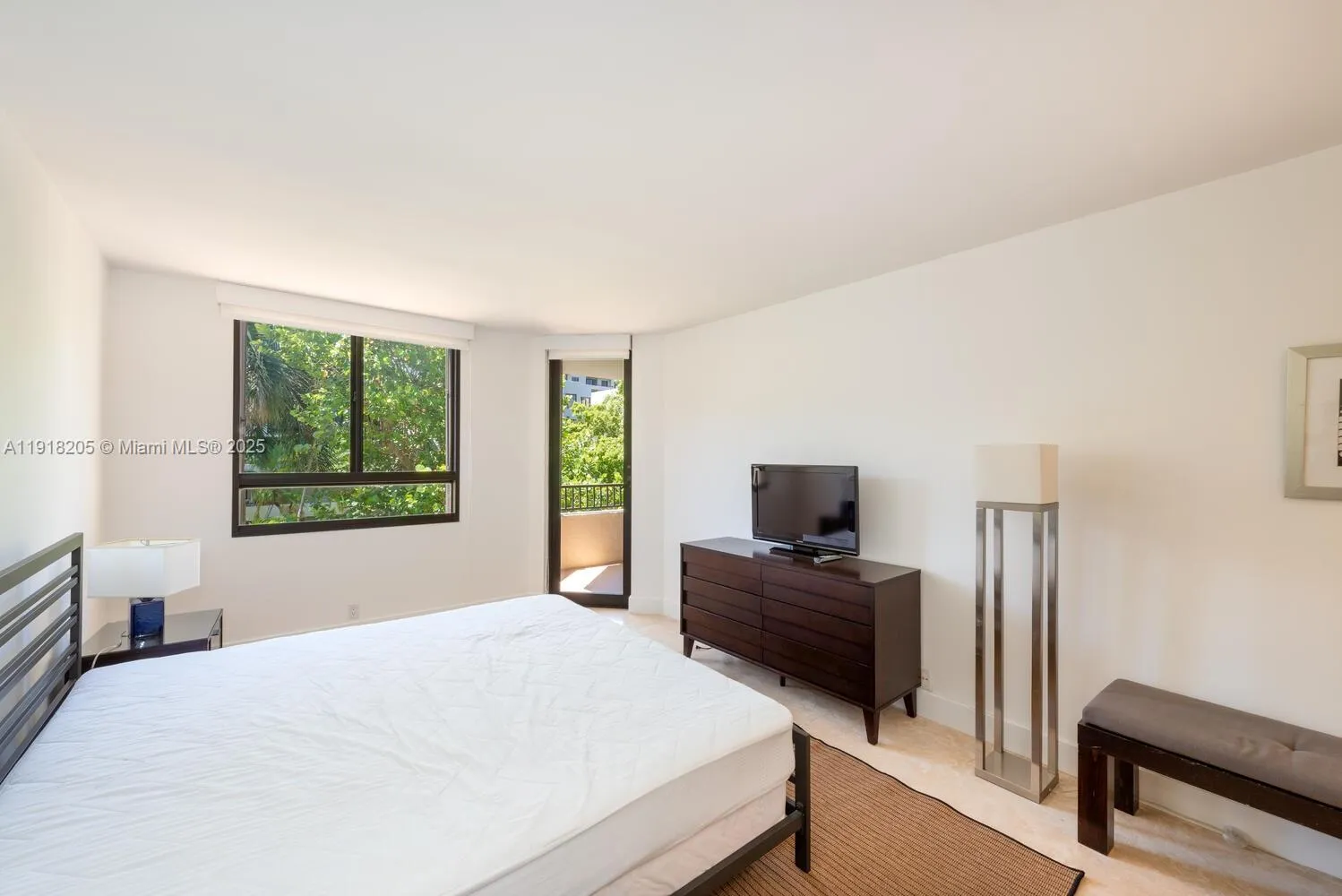 Key Biscayne, Florida 33149, United States, 2 Bedrooms Bedrooms, ,2 BathroomsBathrooms,Residential,Active,247690