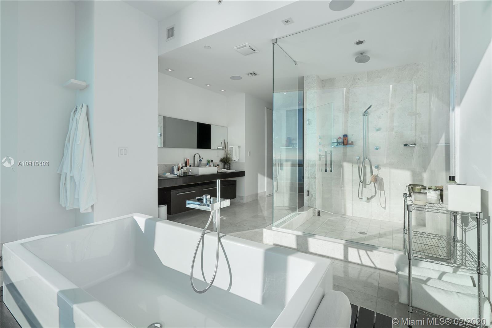 JADE OCEAN CONDO - Residential