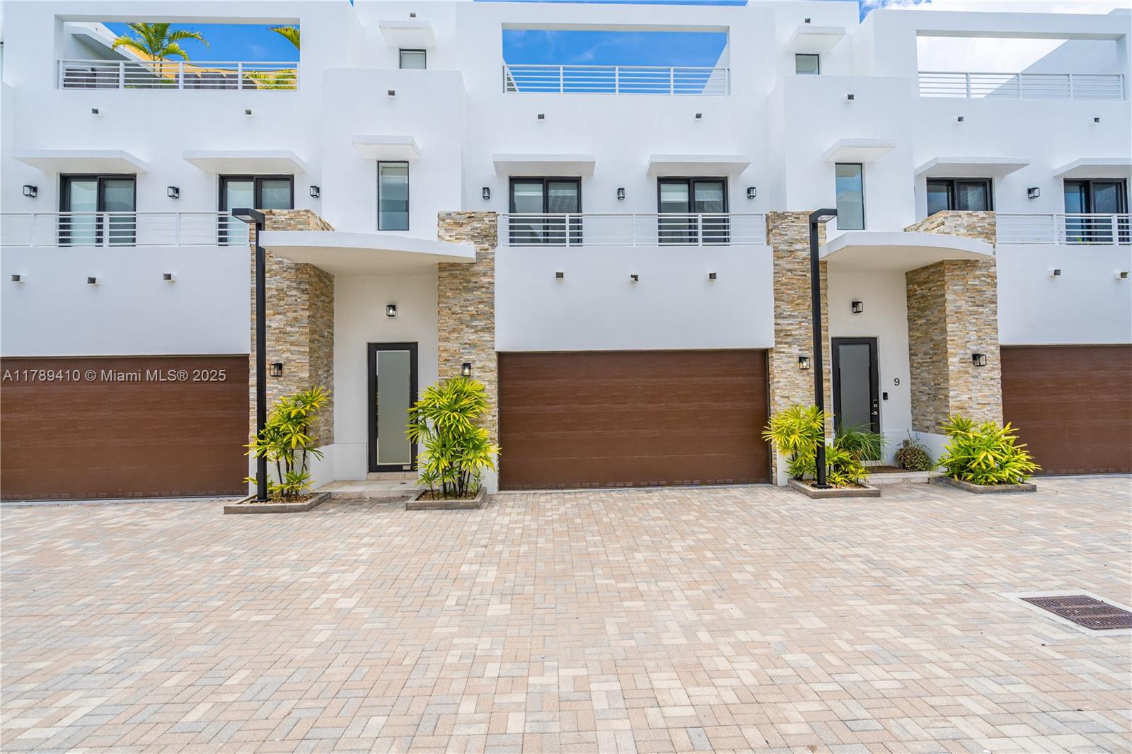 Rental Property at 3318 Day Ave 8, Miami, Broward County, Florida - Bedrooms: 3 
Bathrooms: 3  - $8,750 MO.