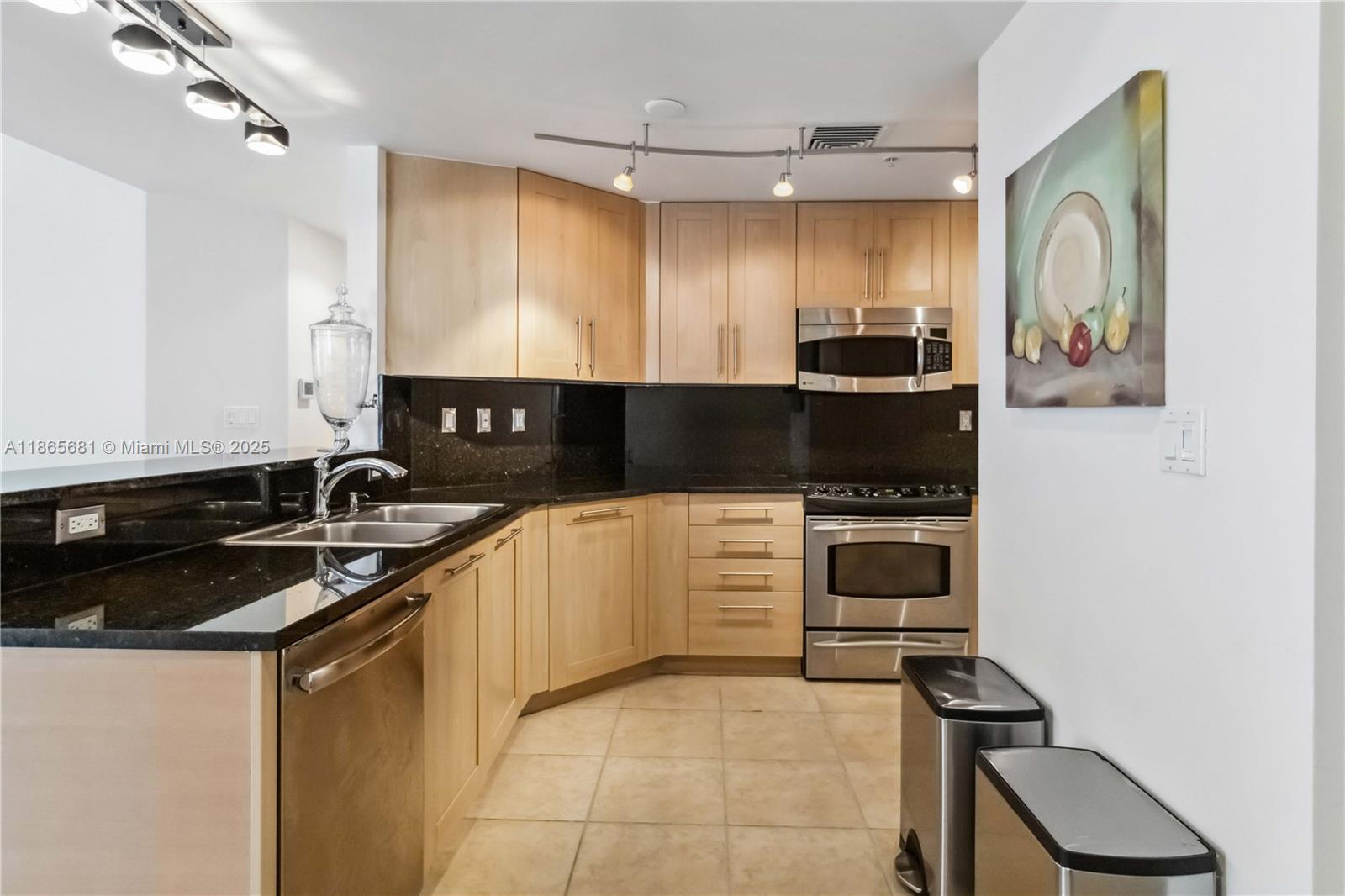 NURIVER LANDING CONDO - Residential