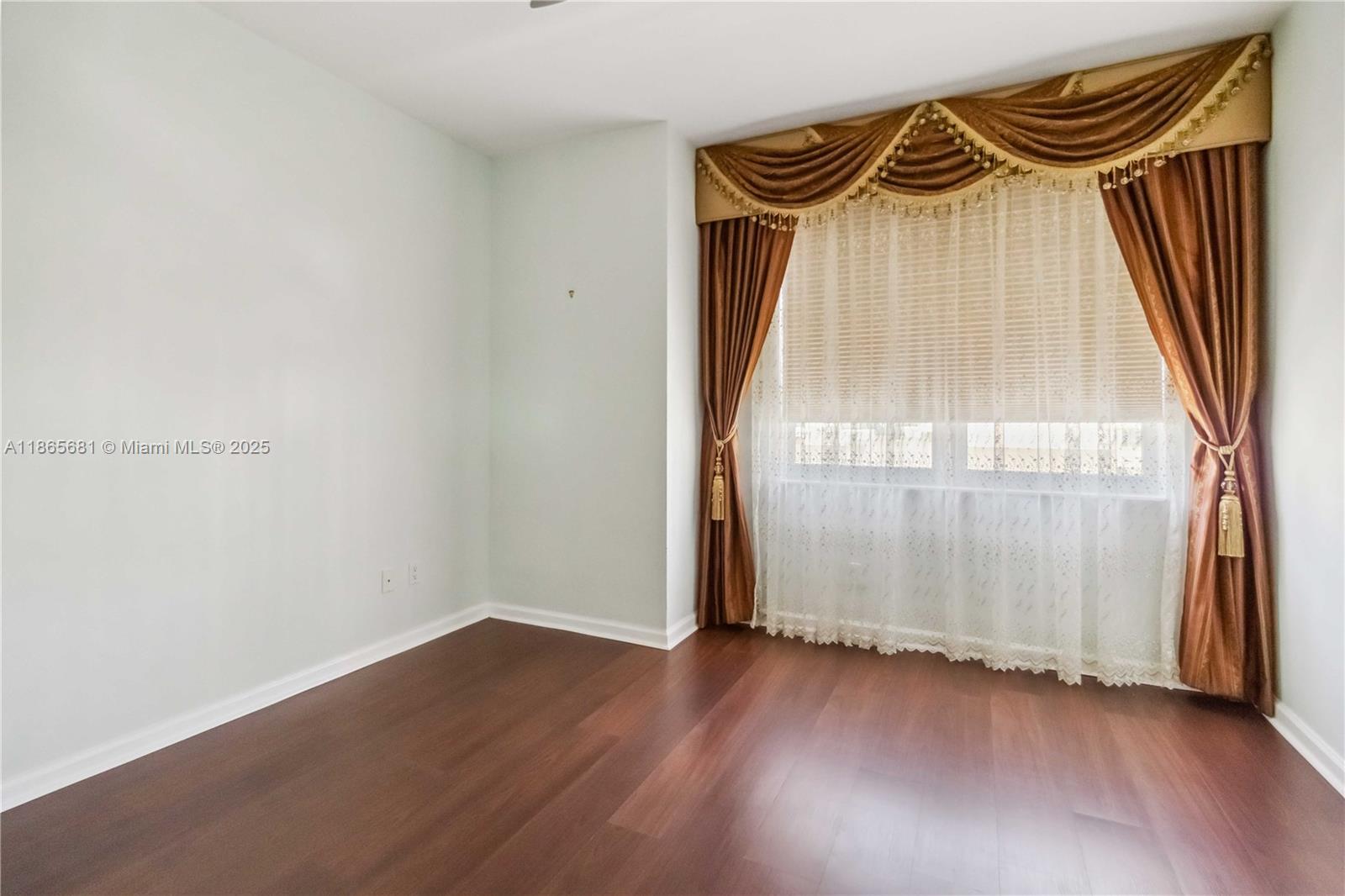 NURIVER LANDING CONDO - Residential