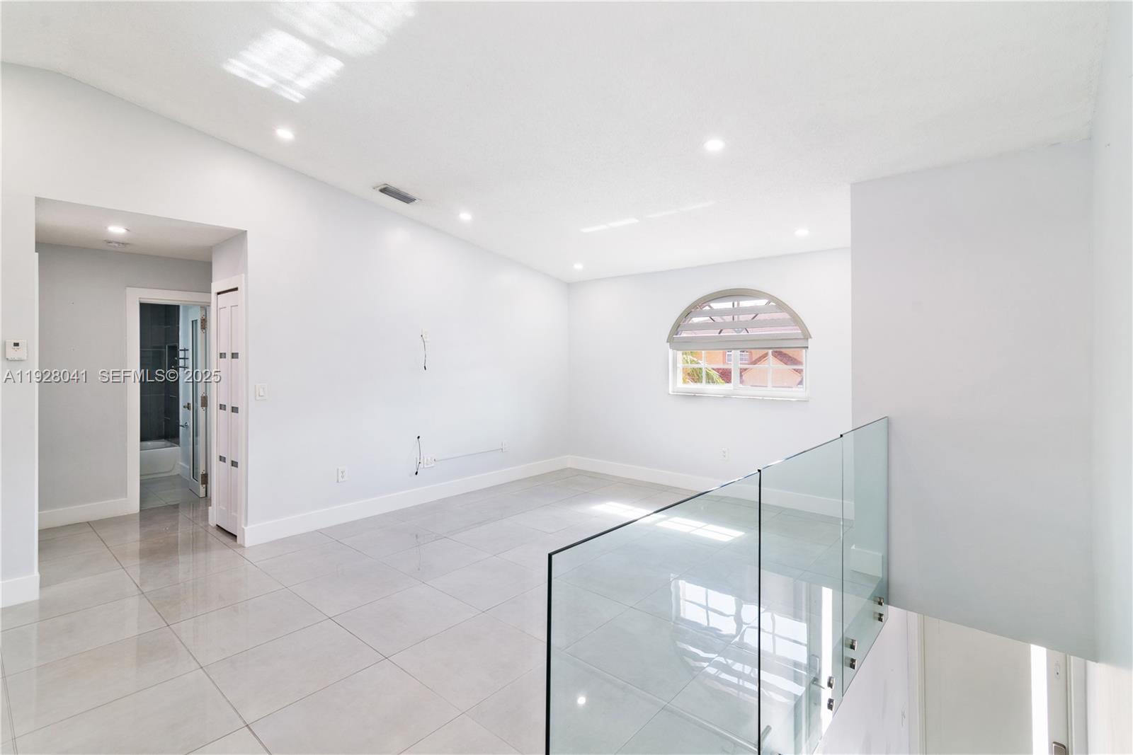 EL PRADO XIV CONDO - Residential Lease