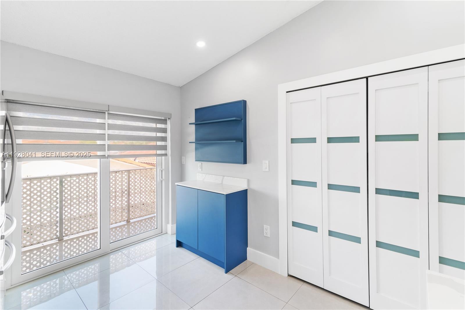 EL PRADO XIV CONDO - Residential Lease