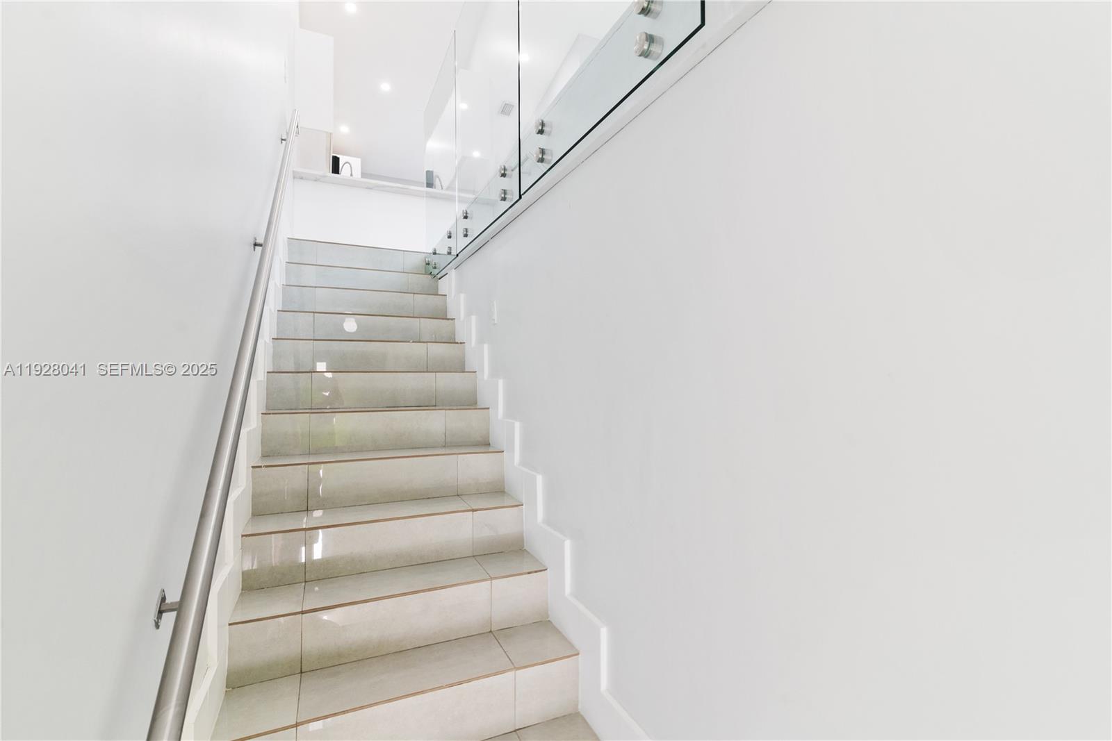 EL PRADO XIV CONDO - Residential Lease