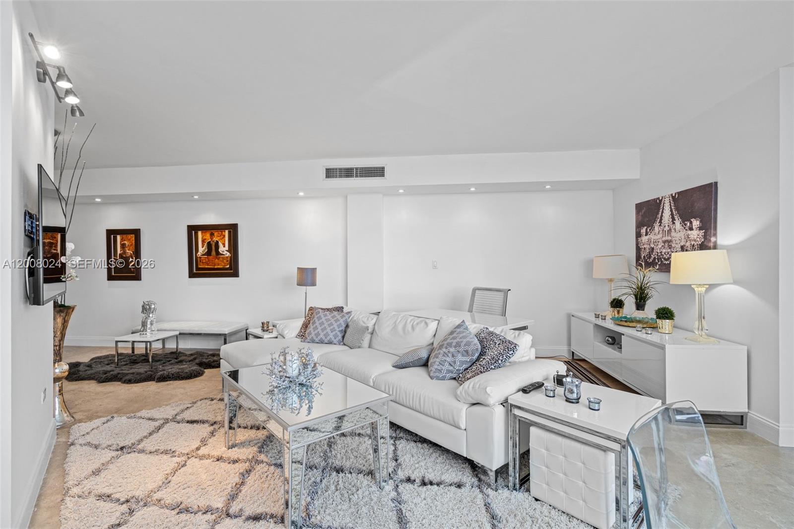 FOUR AMBASSADORS CONDO PH - Residential