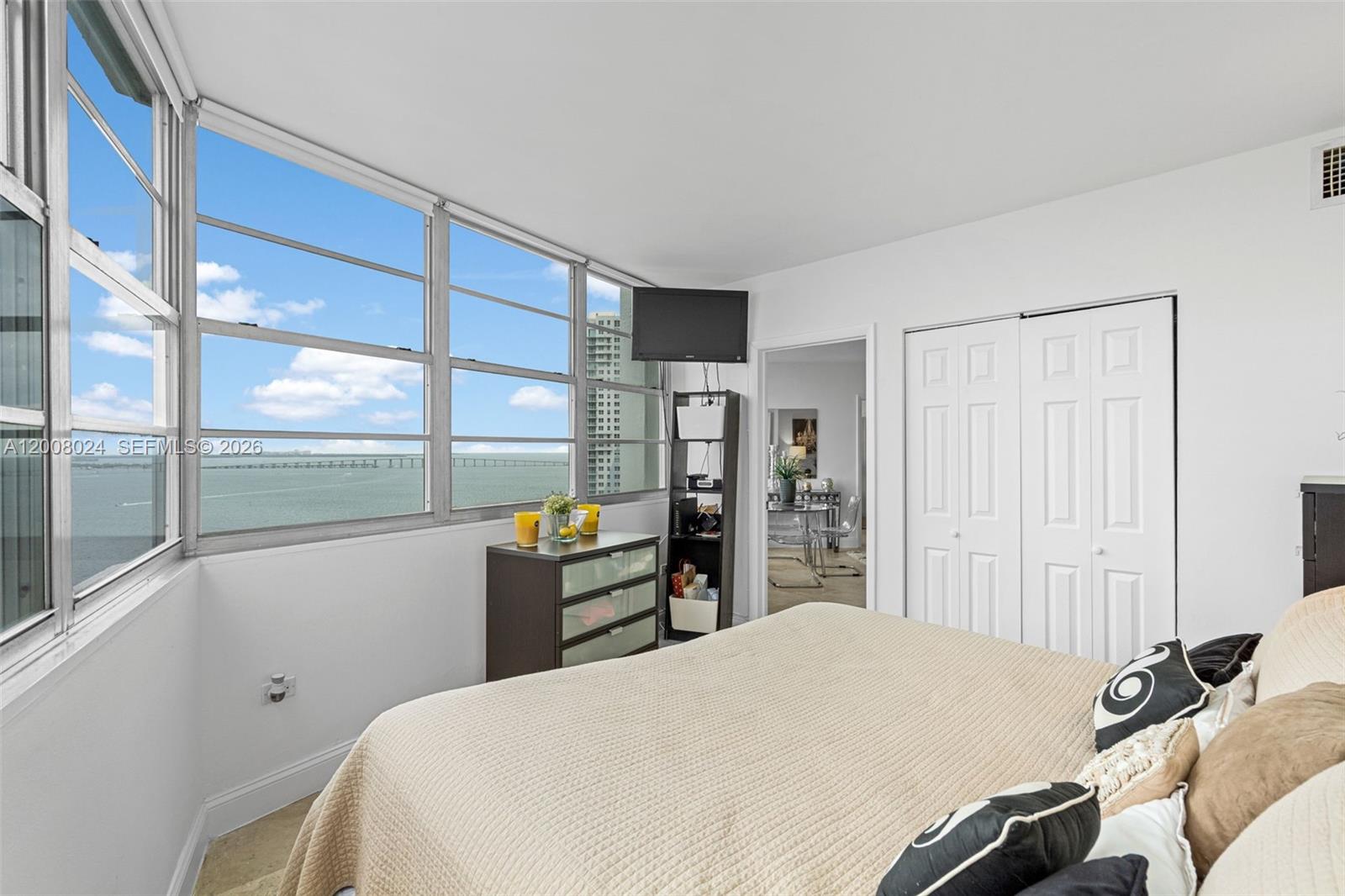 FOUR AMBASSADORS CONDO PH - Residential